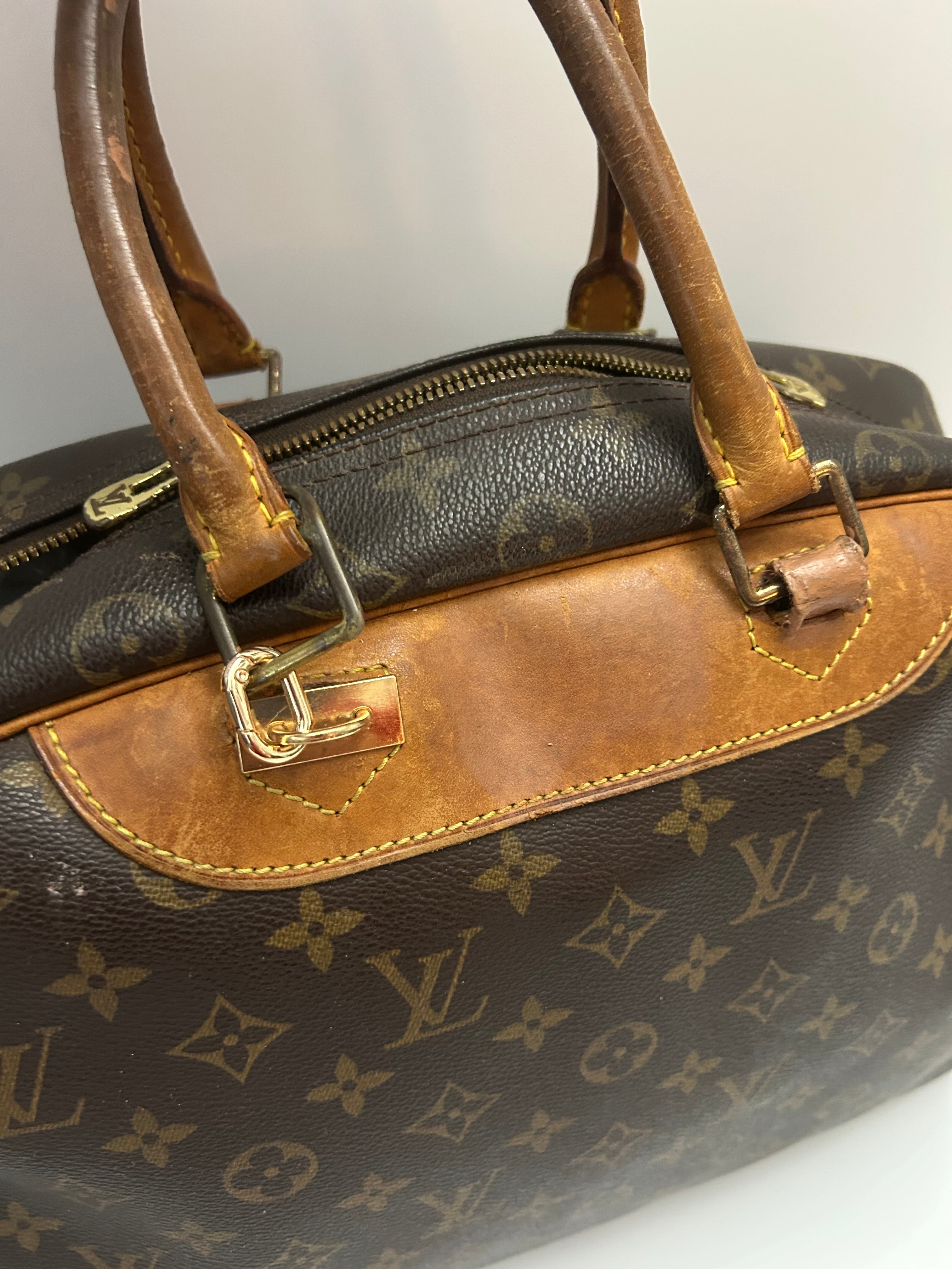 Louis Vuitton Deaudville