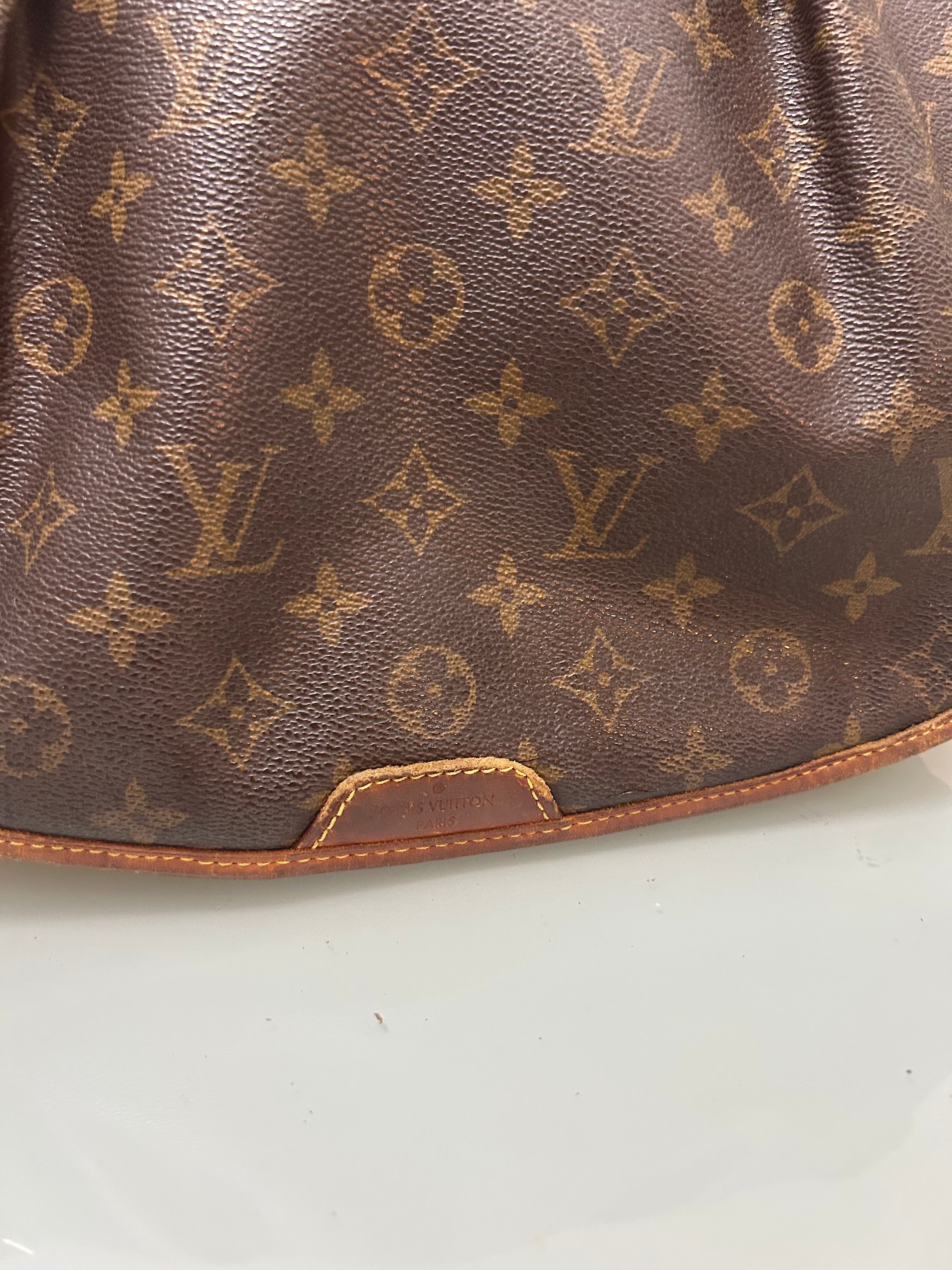 Louis Vuitton Menilmontant