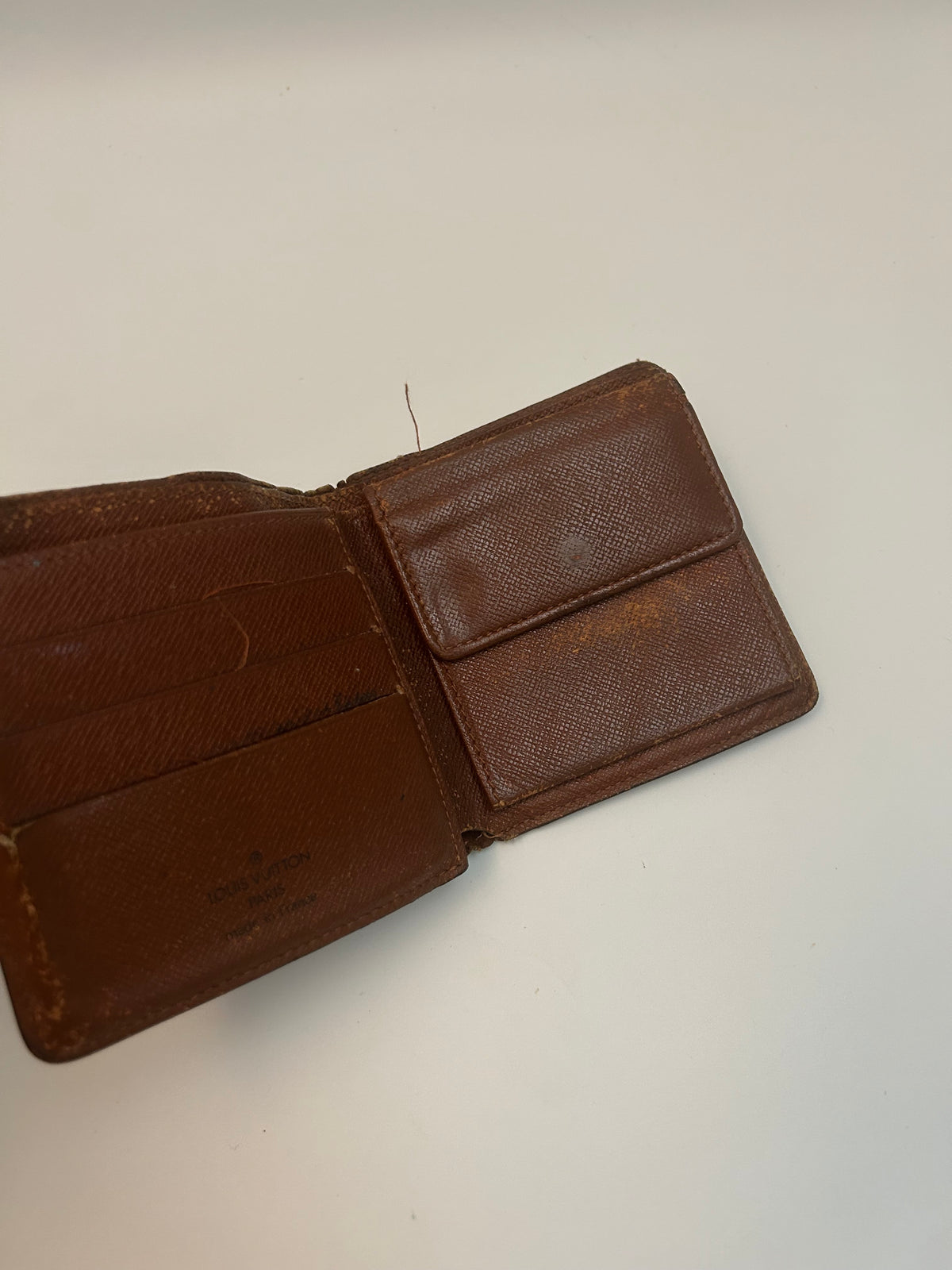 Louis Vuitton Pung
