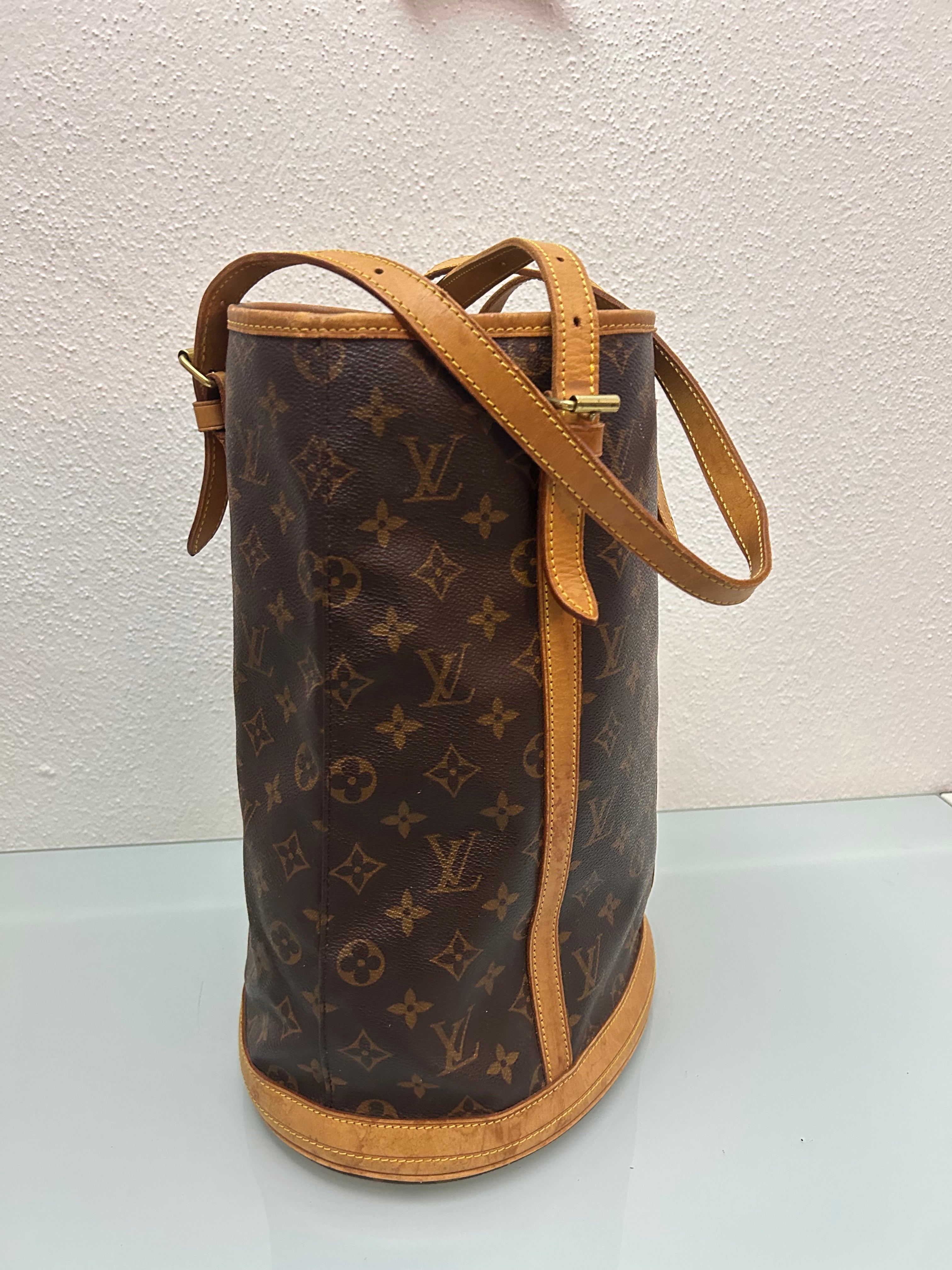 Louis Vuitton Marais Bucket