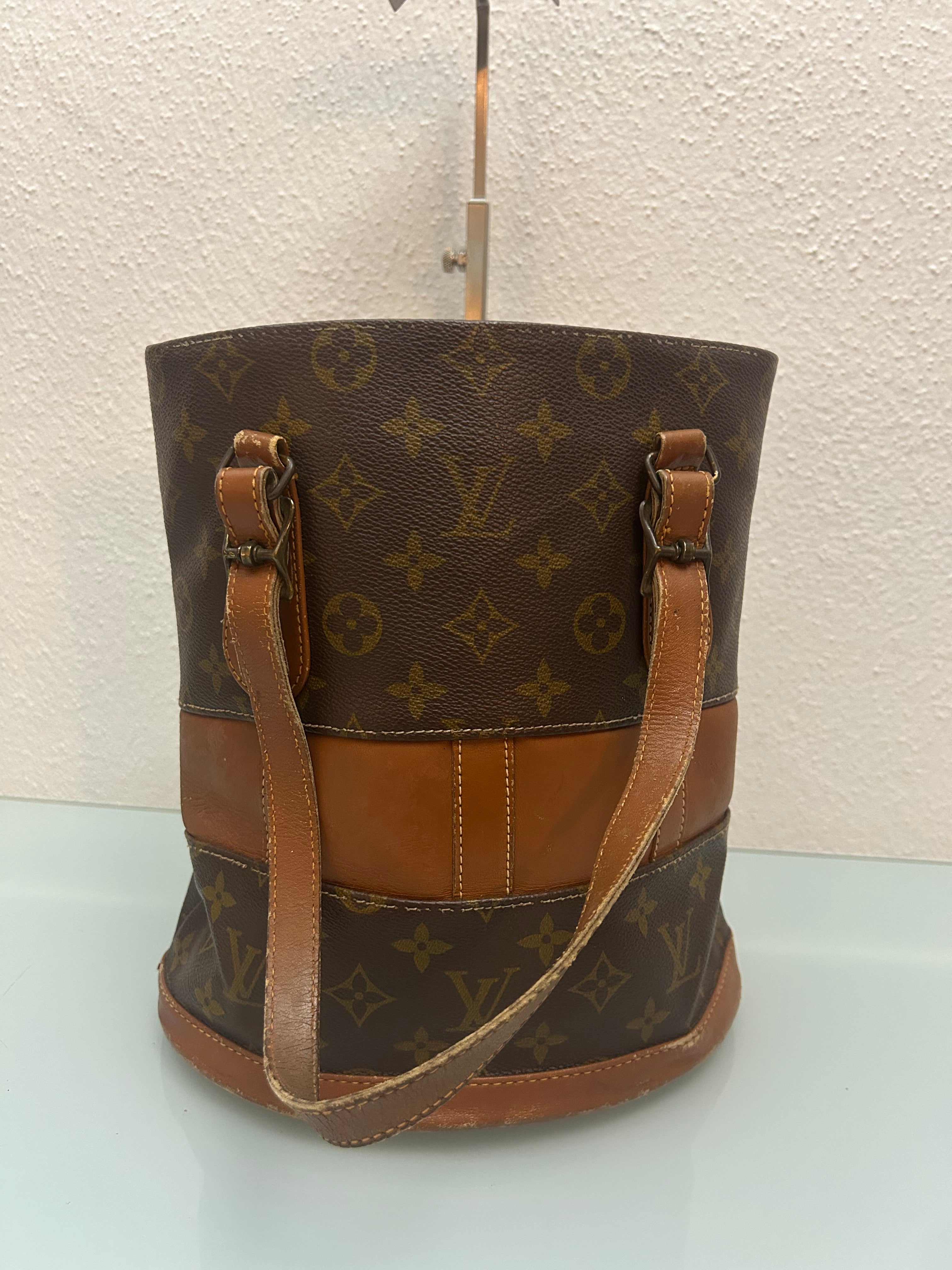 Louis Vuitton Marais