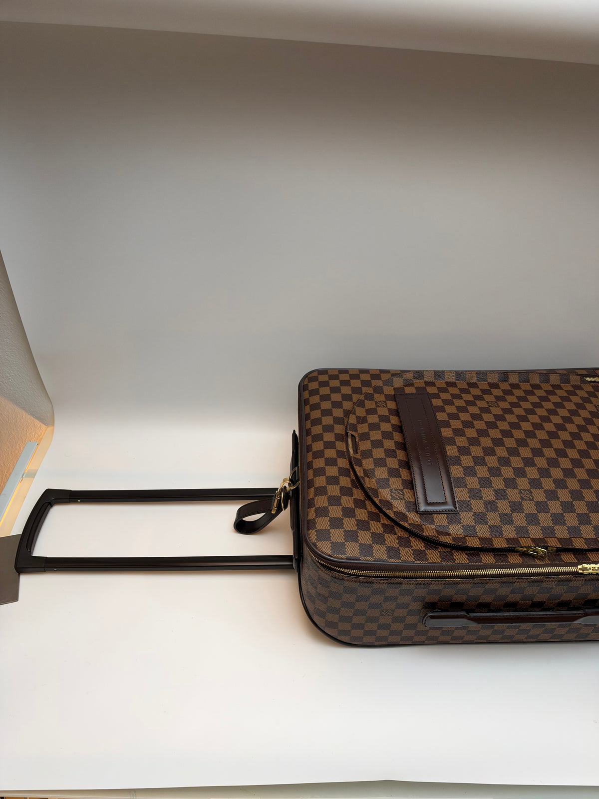 Louis Vuitton Pegase 55 Damier