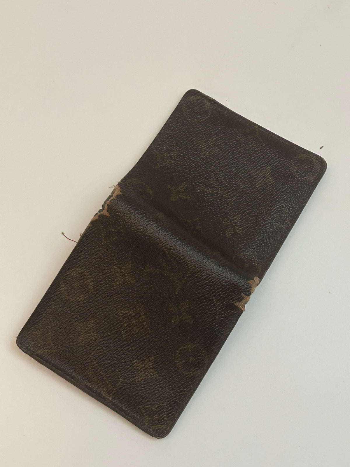 Louis Vuitton Pung