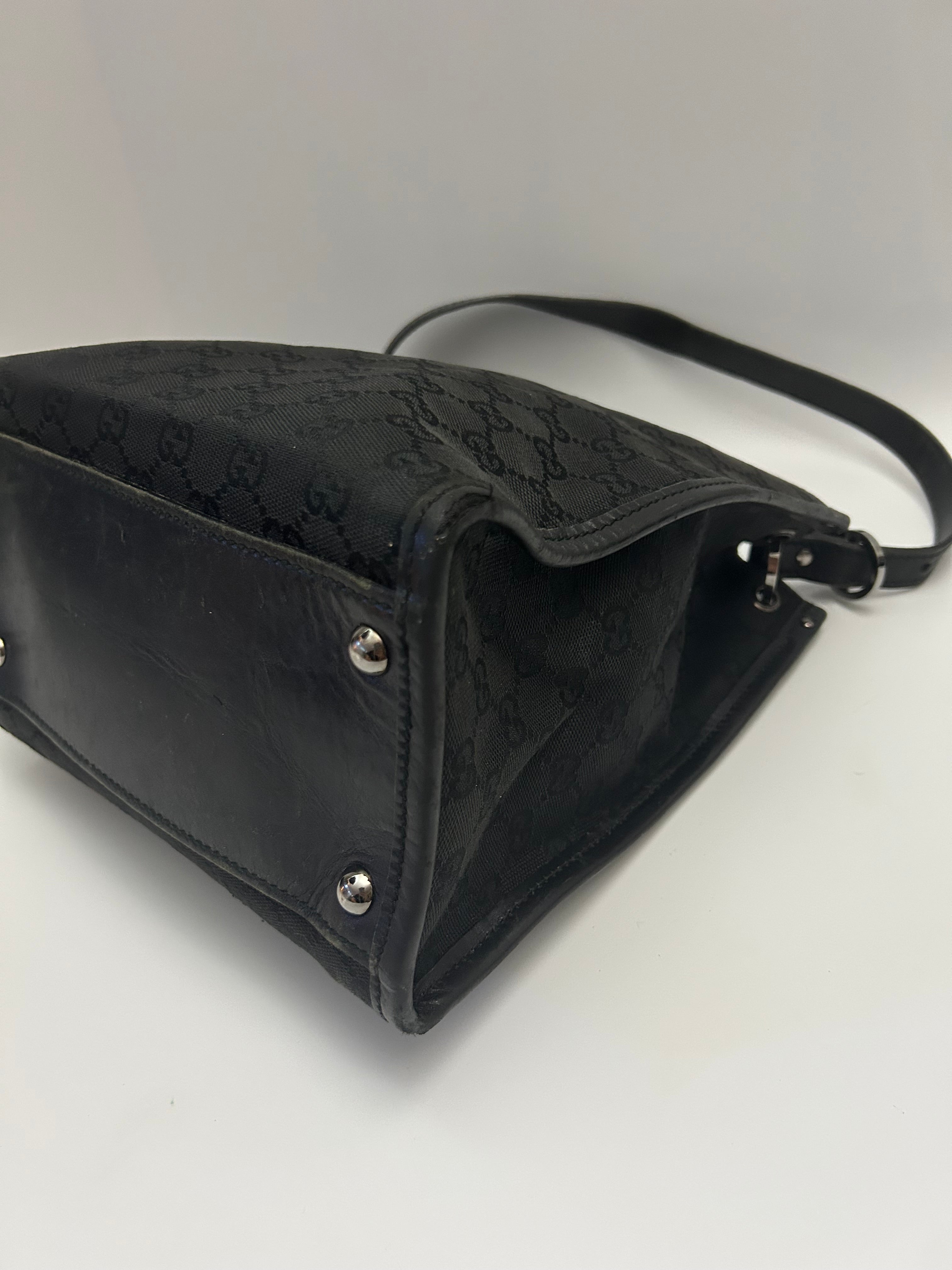 Gucci Shoulder Bag