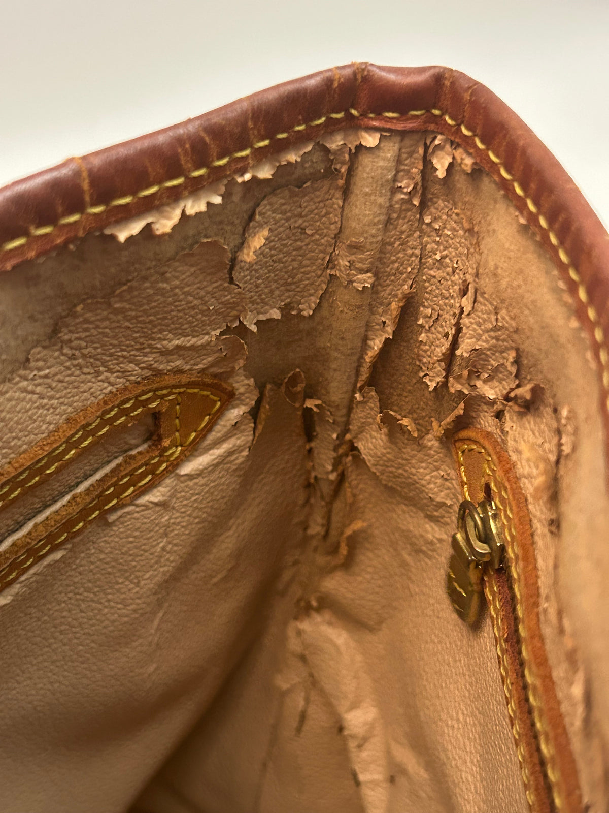 Louis Vuitton Petit Bucket