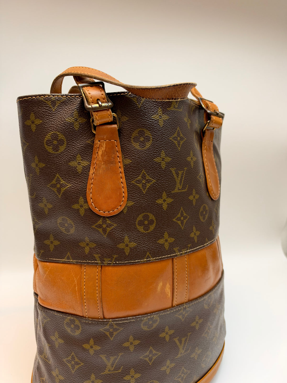 Louis Vuitton Bucket GM