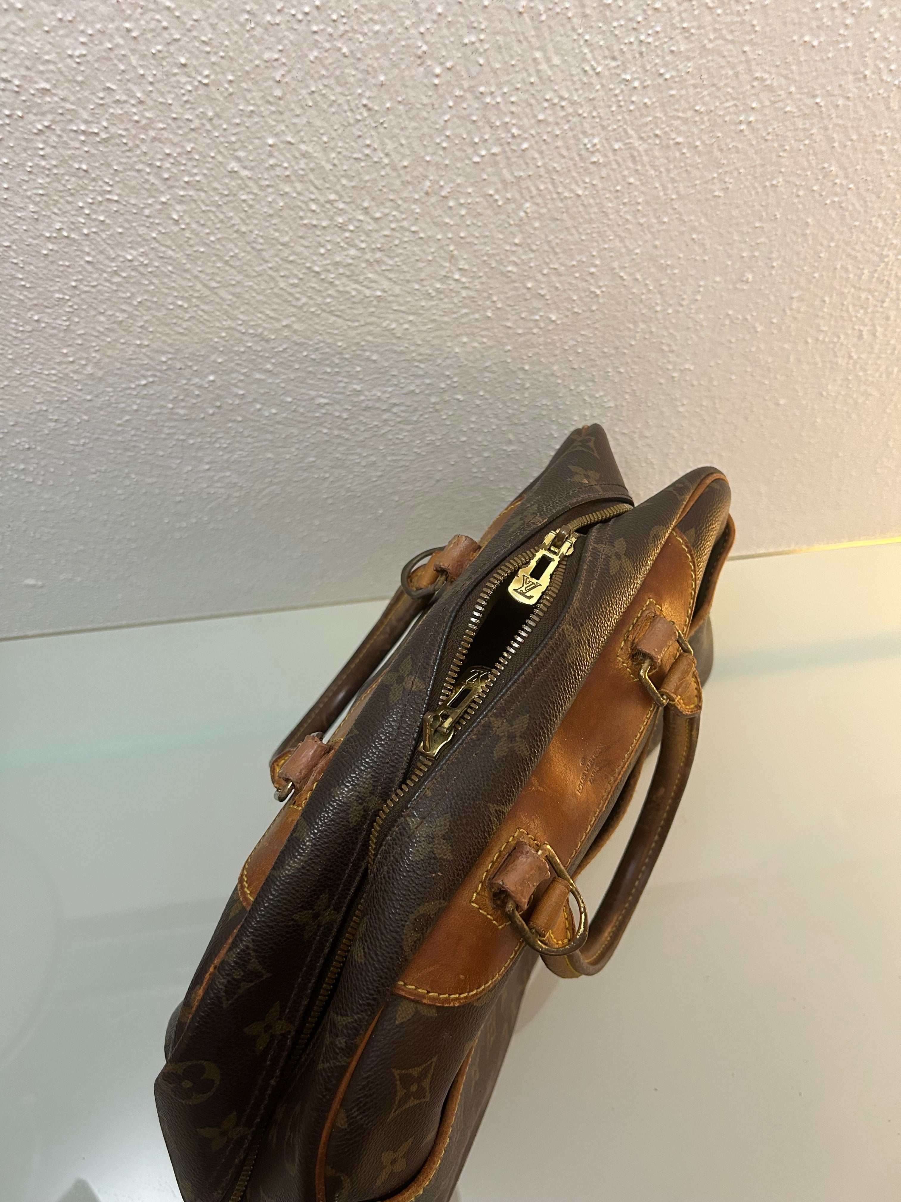 Louis Vuitton Deaudeville