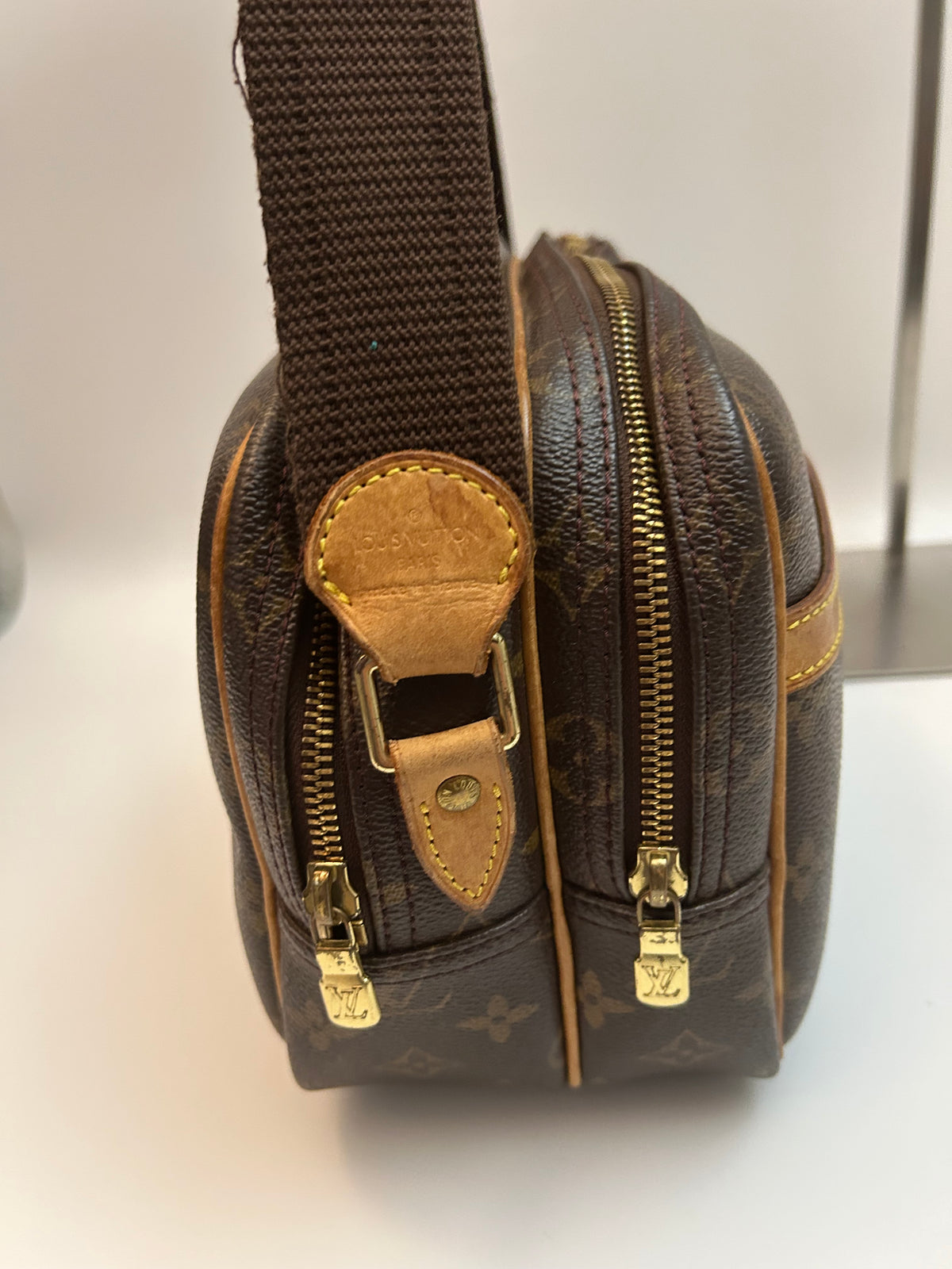 Louis Vuitton Reporter