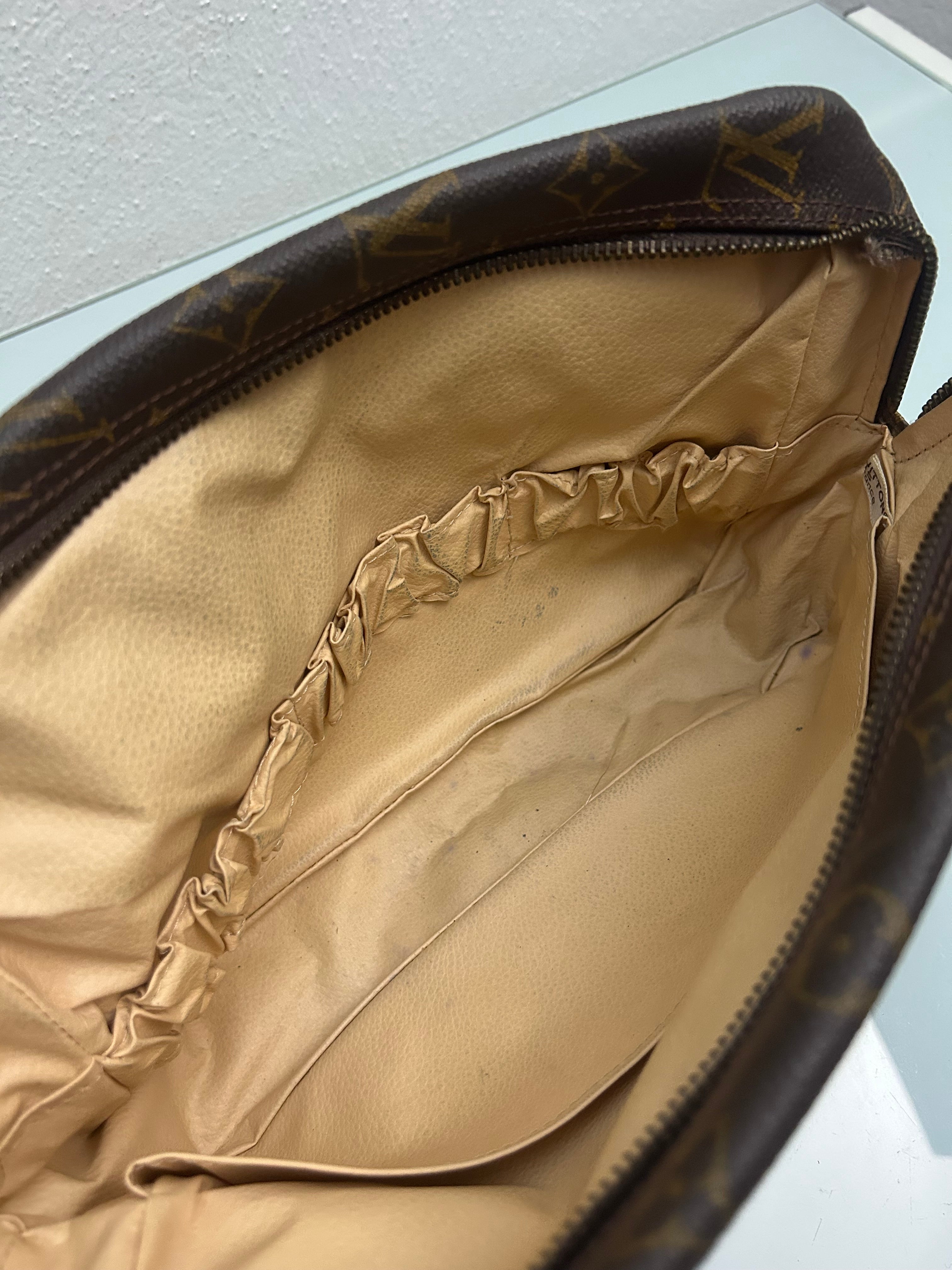 Louis Vuitton Clutch