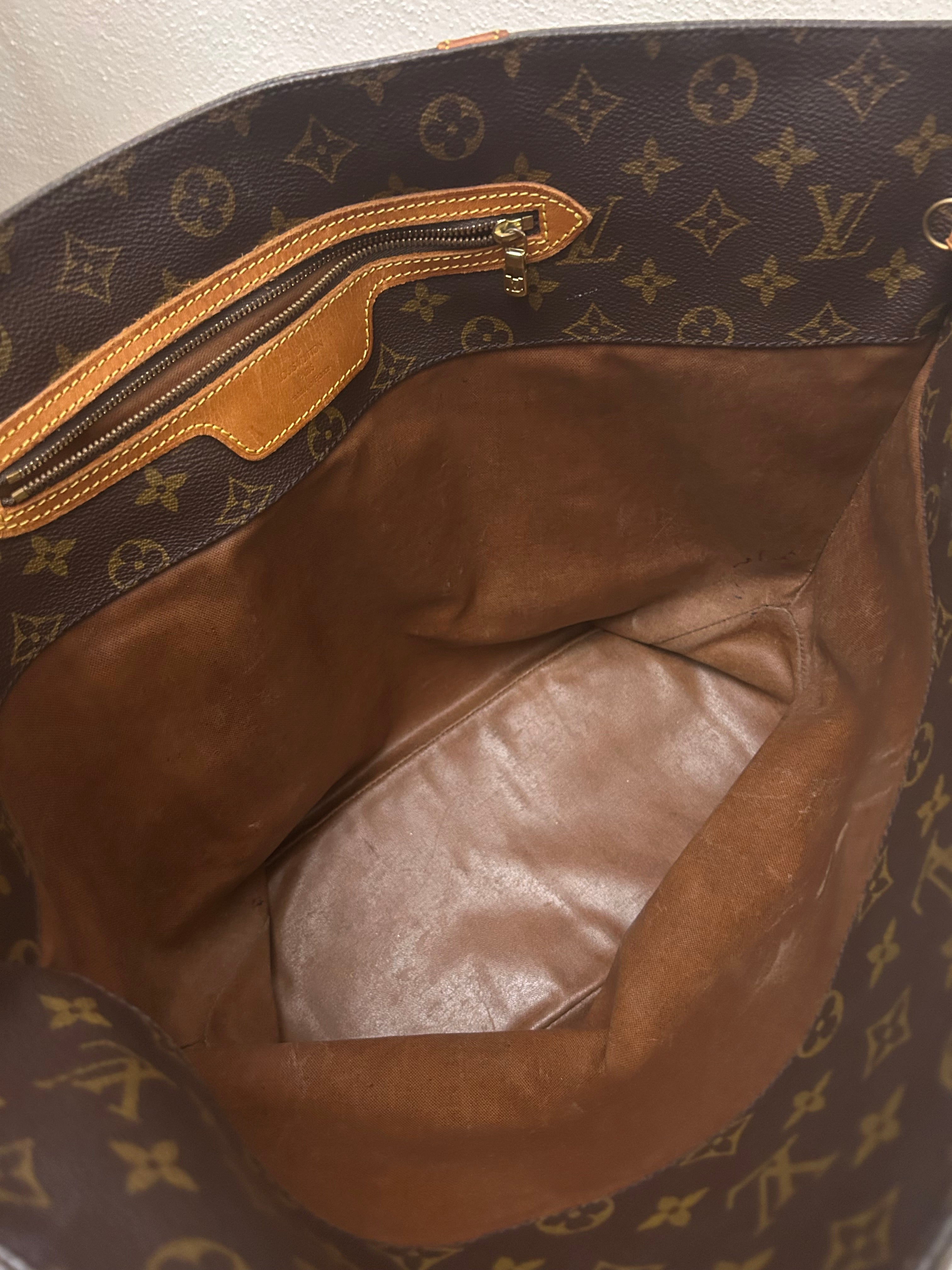 Louis Vuitton Shopping Bag