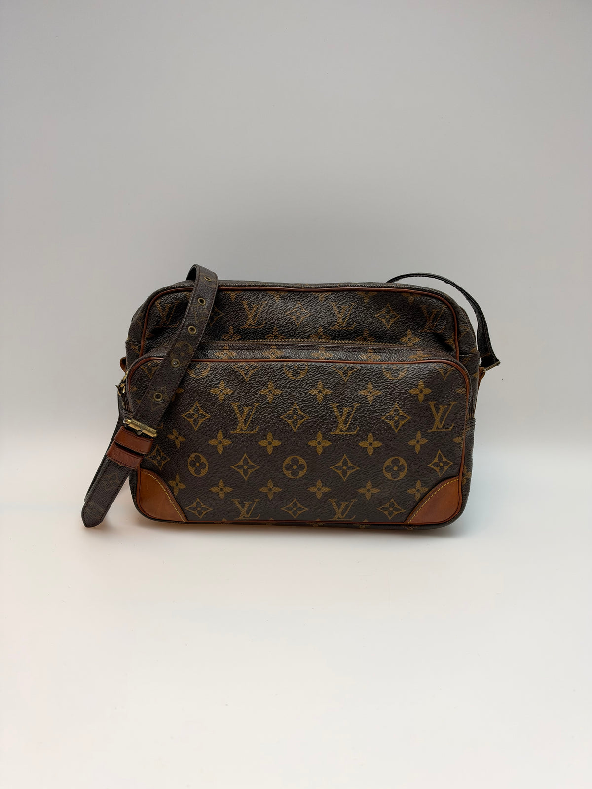 Louis Vuitton Nile