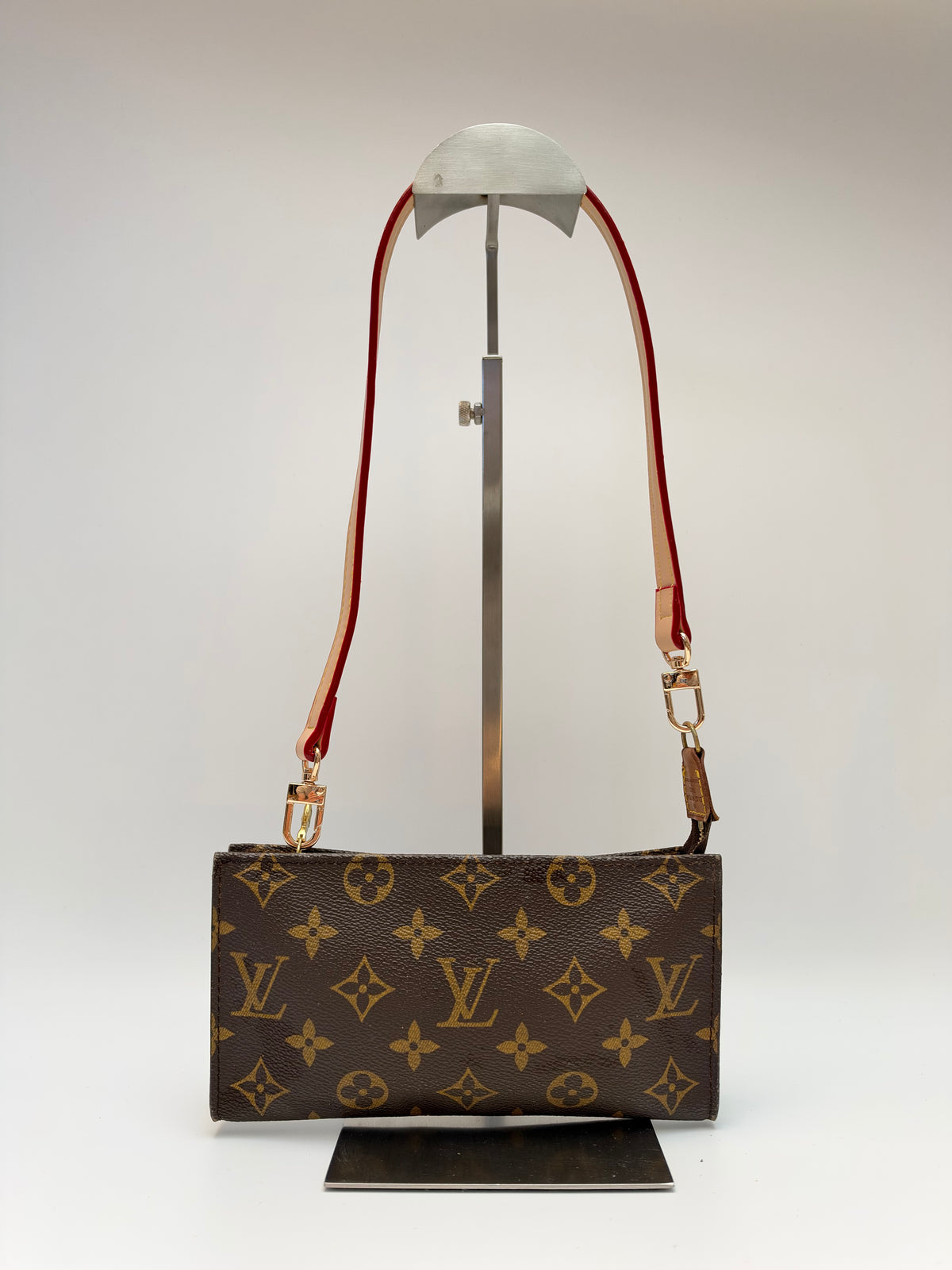 Louis Vuitton Pochette