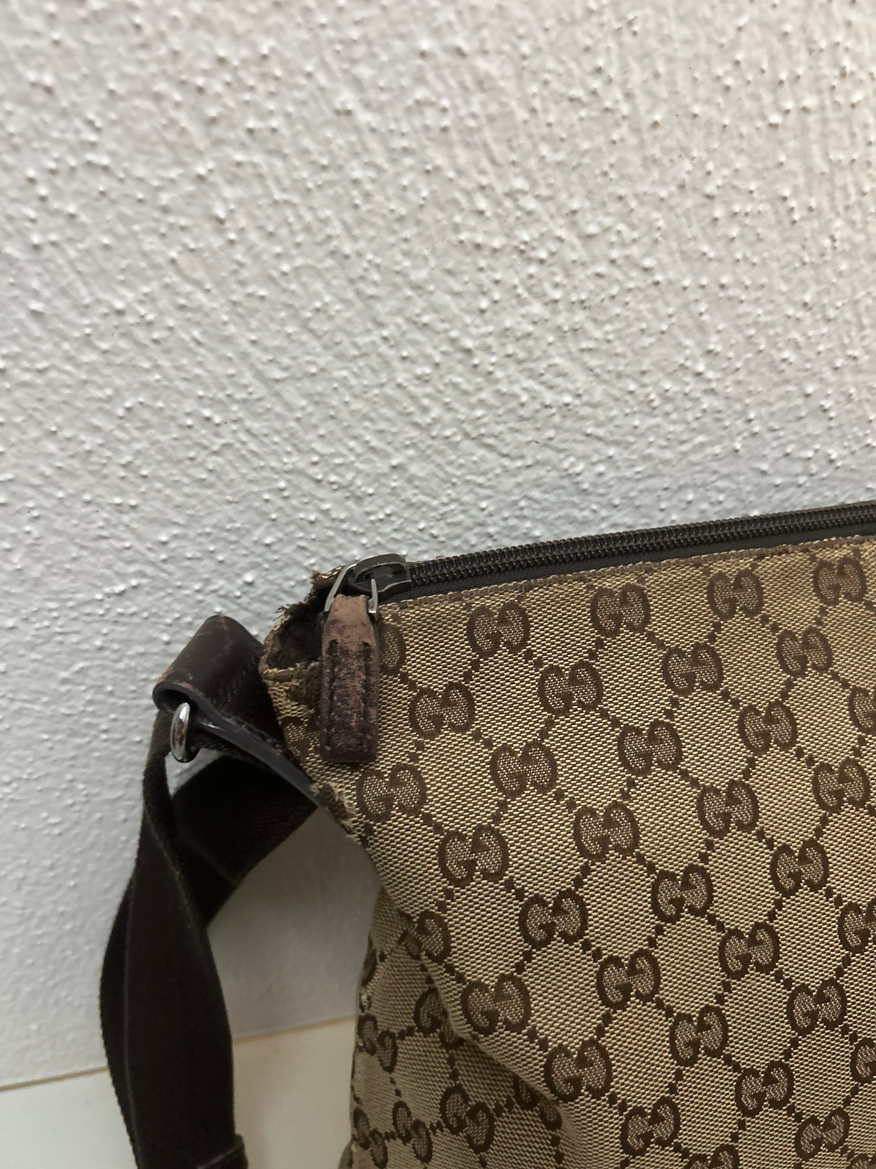 Gucci Messenger