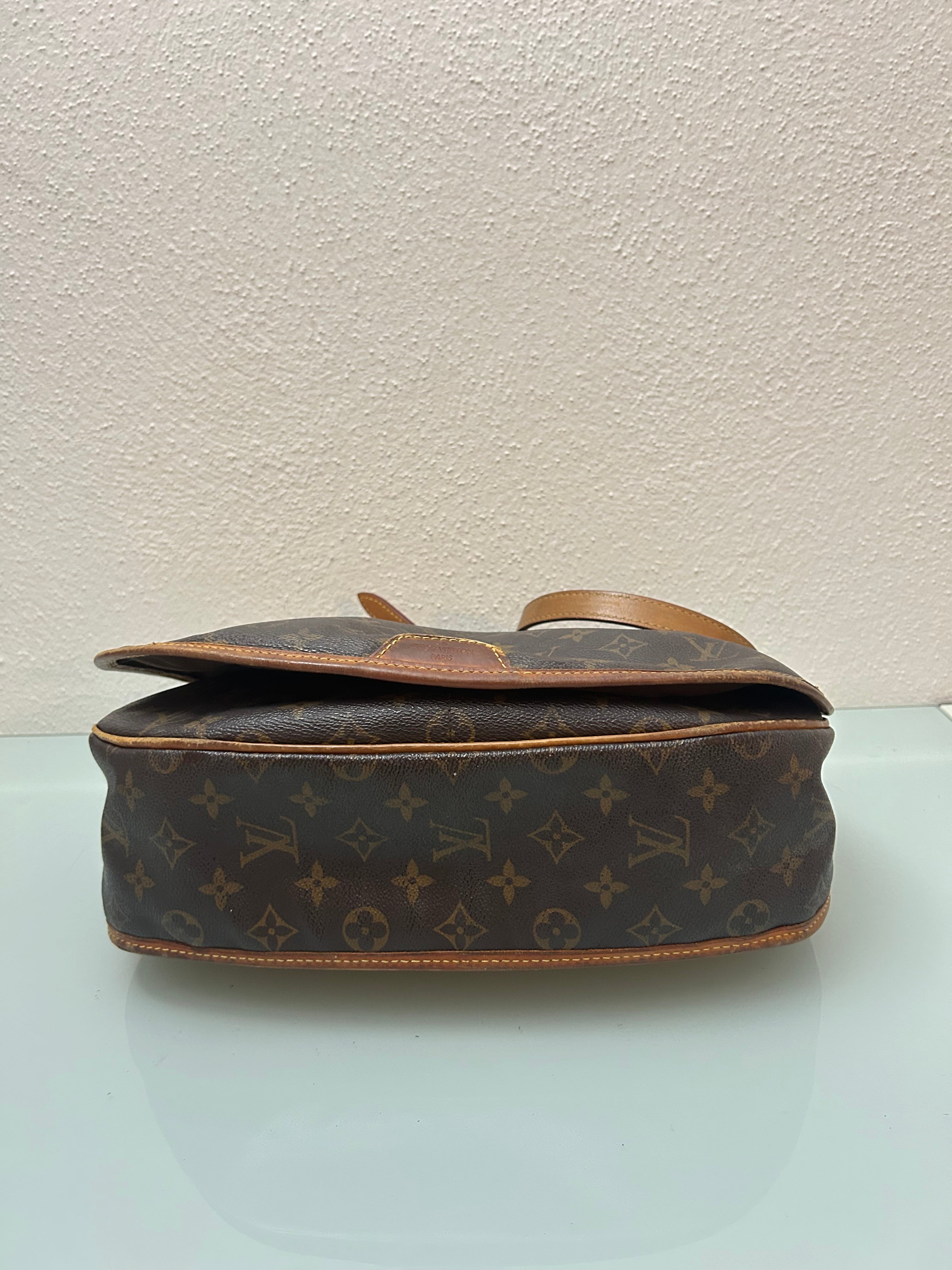 Louis Vuitton Menilmontant