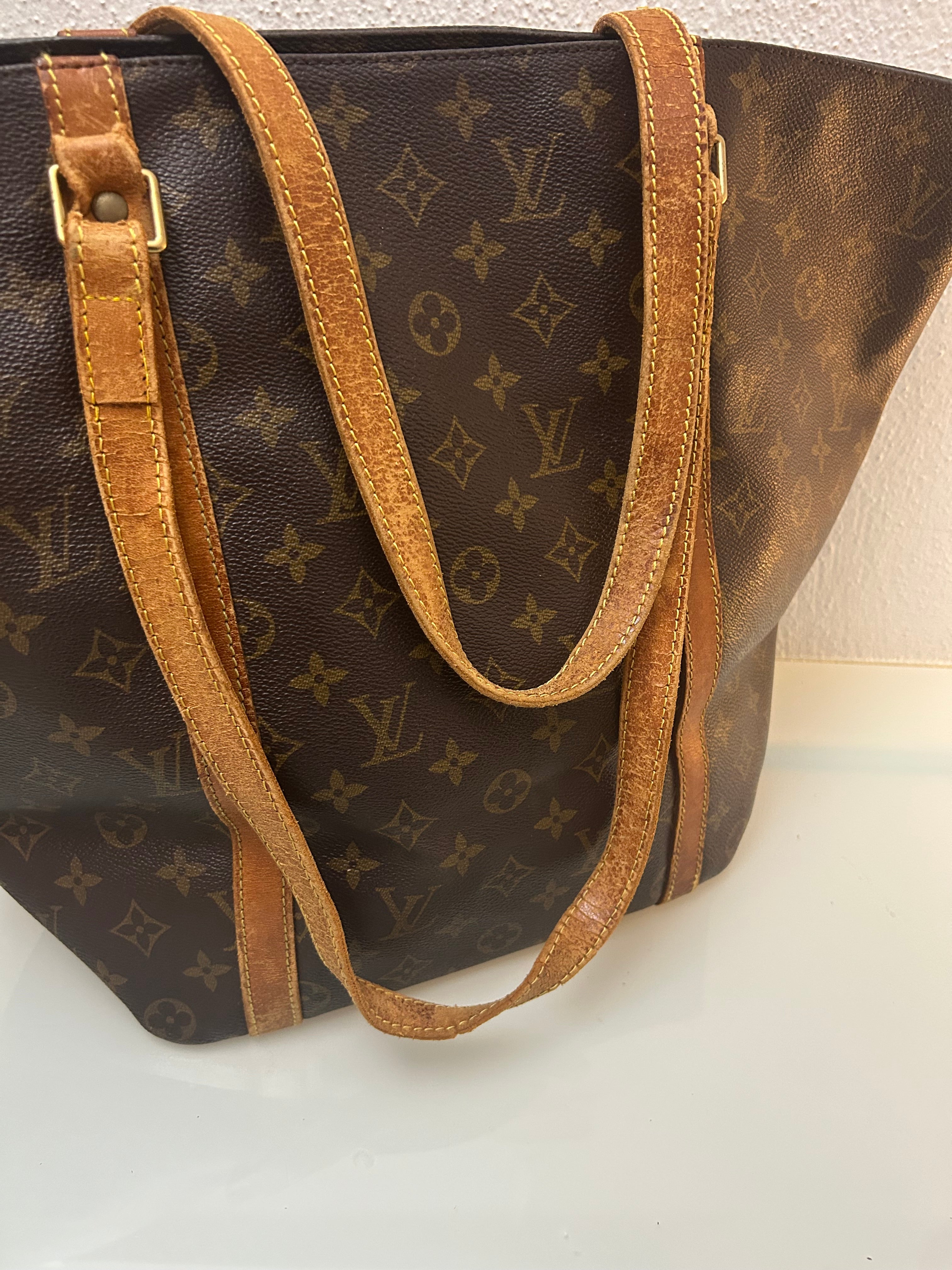 Louis Vuitton Shopping Bag