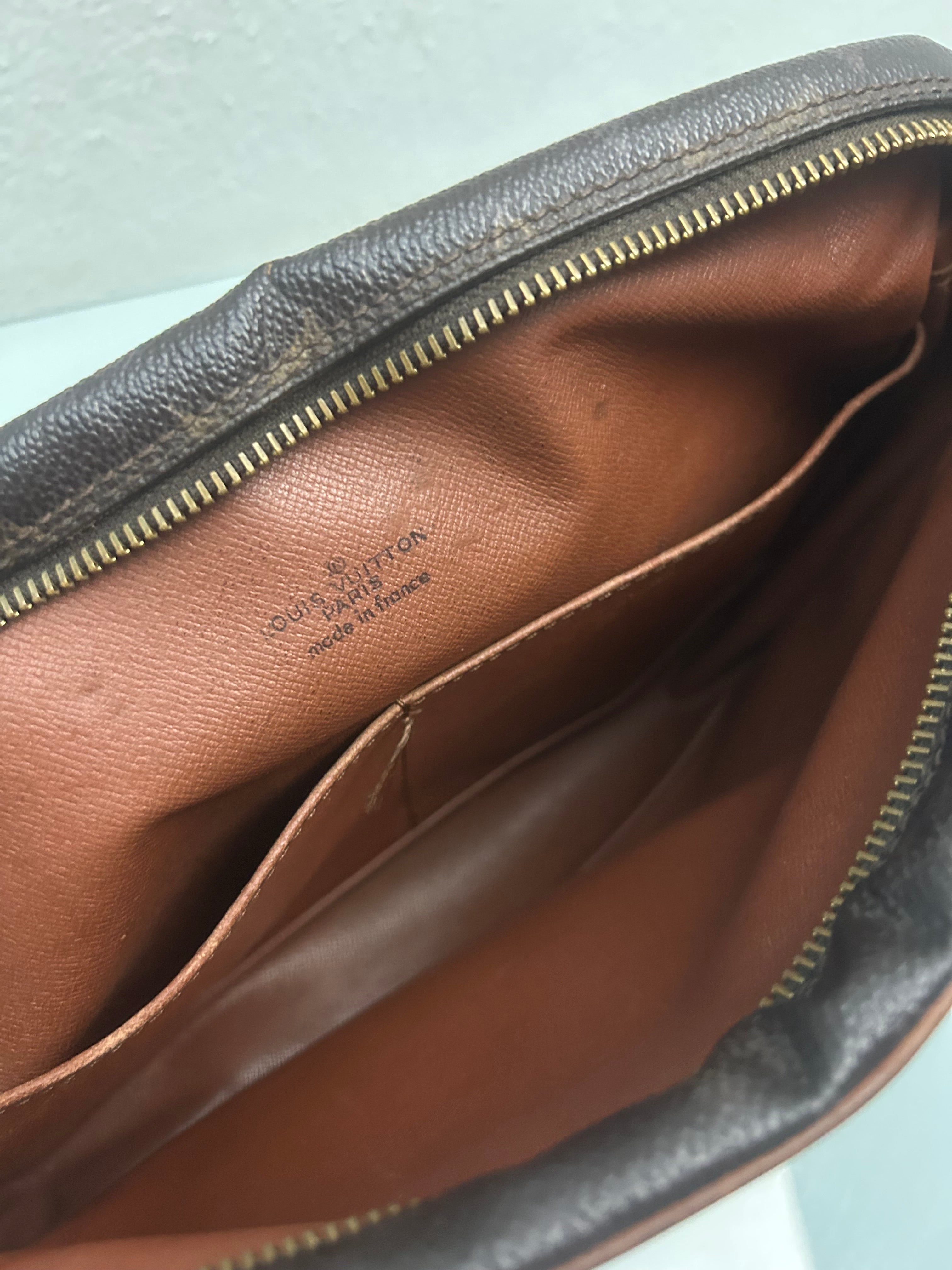 Louis Vuitton Clutch