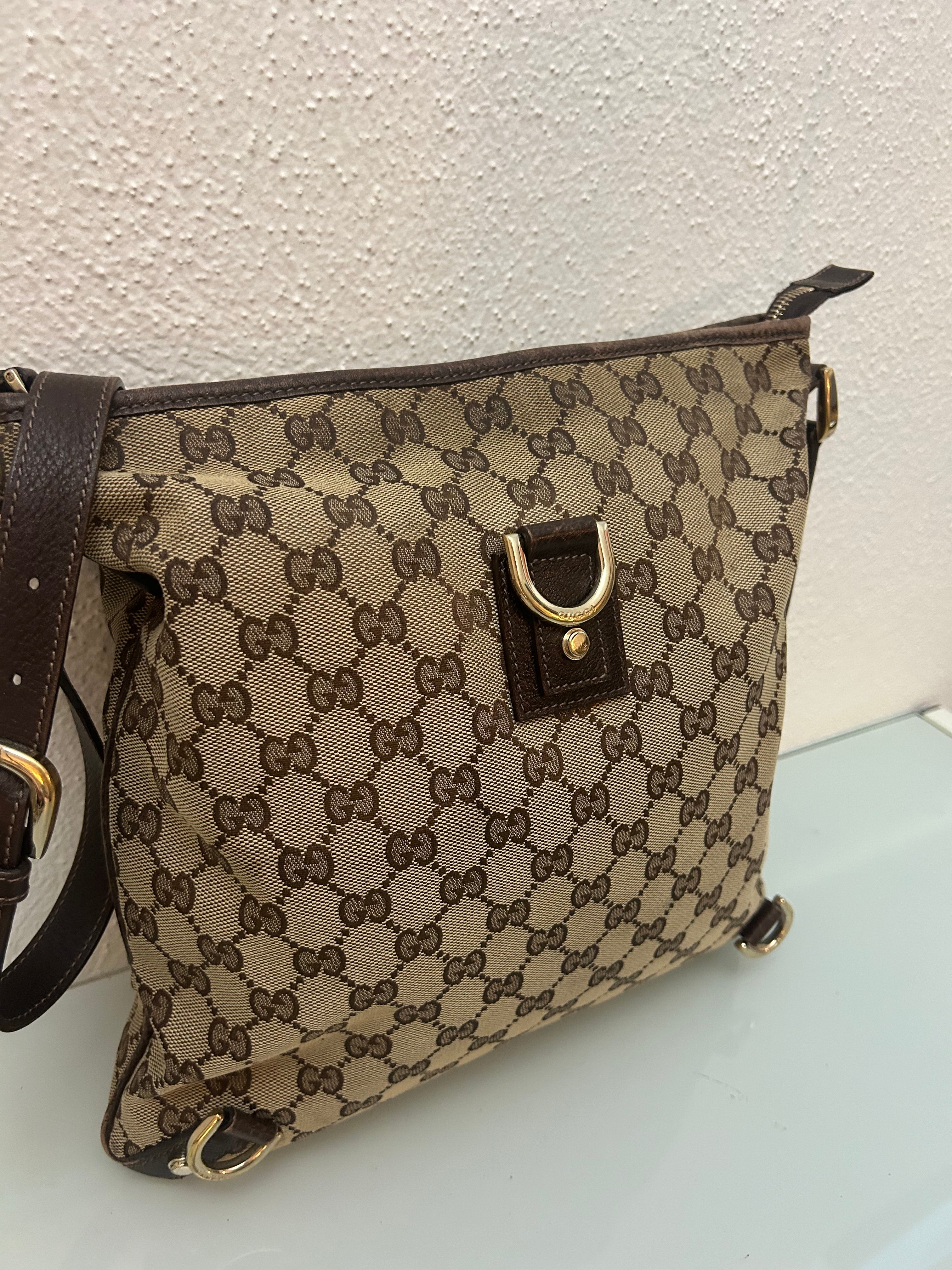 Gucci Messenger