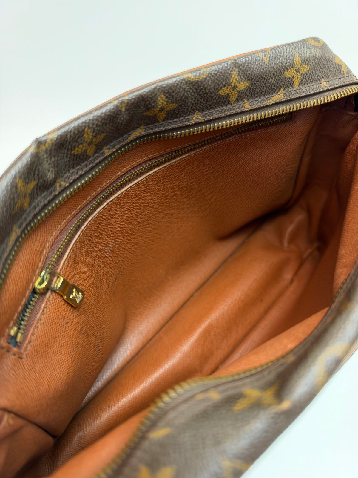 Louis Vuitton Nile