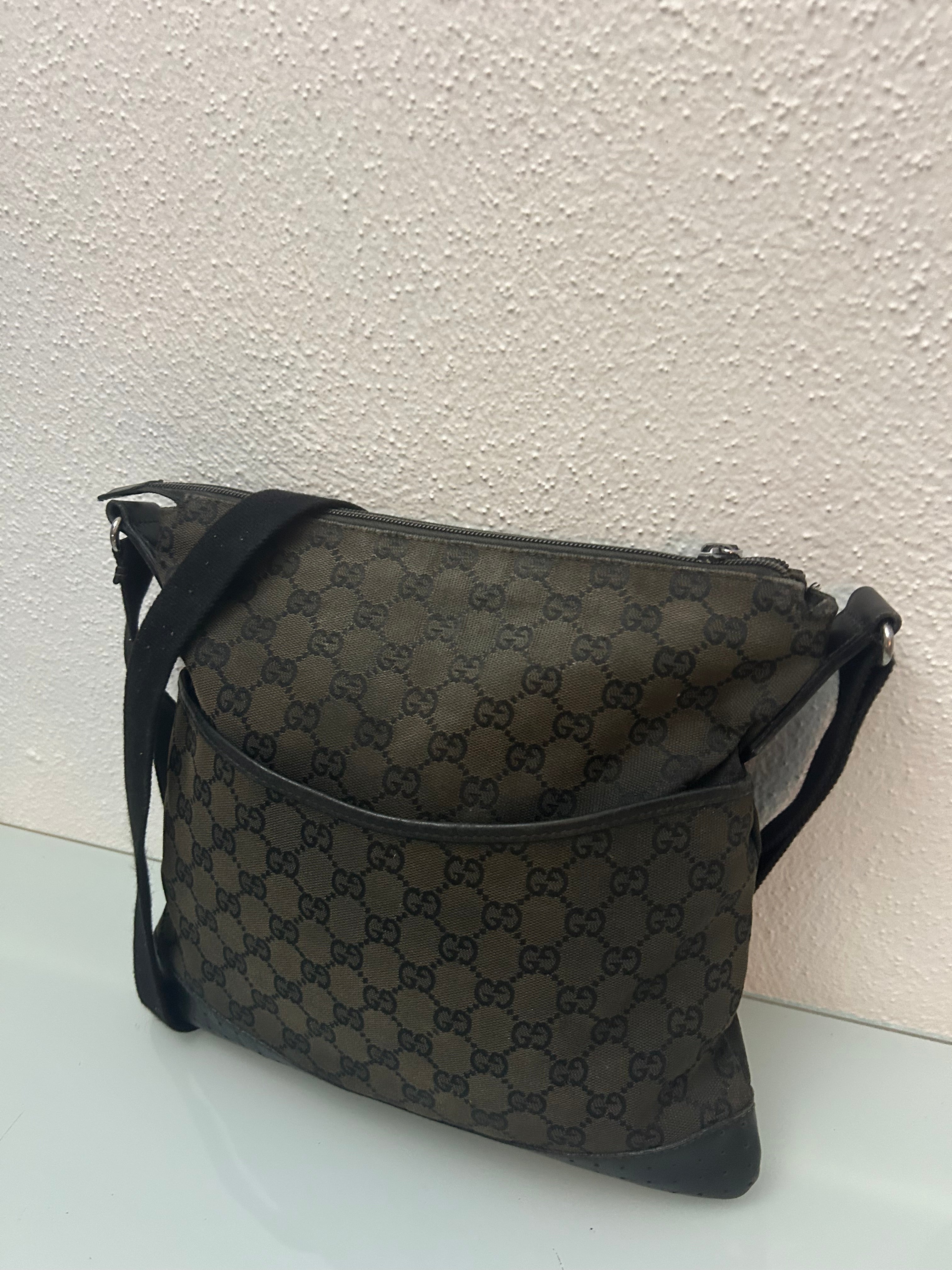 Gucci Messenger