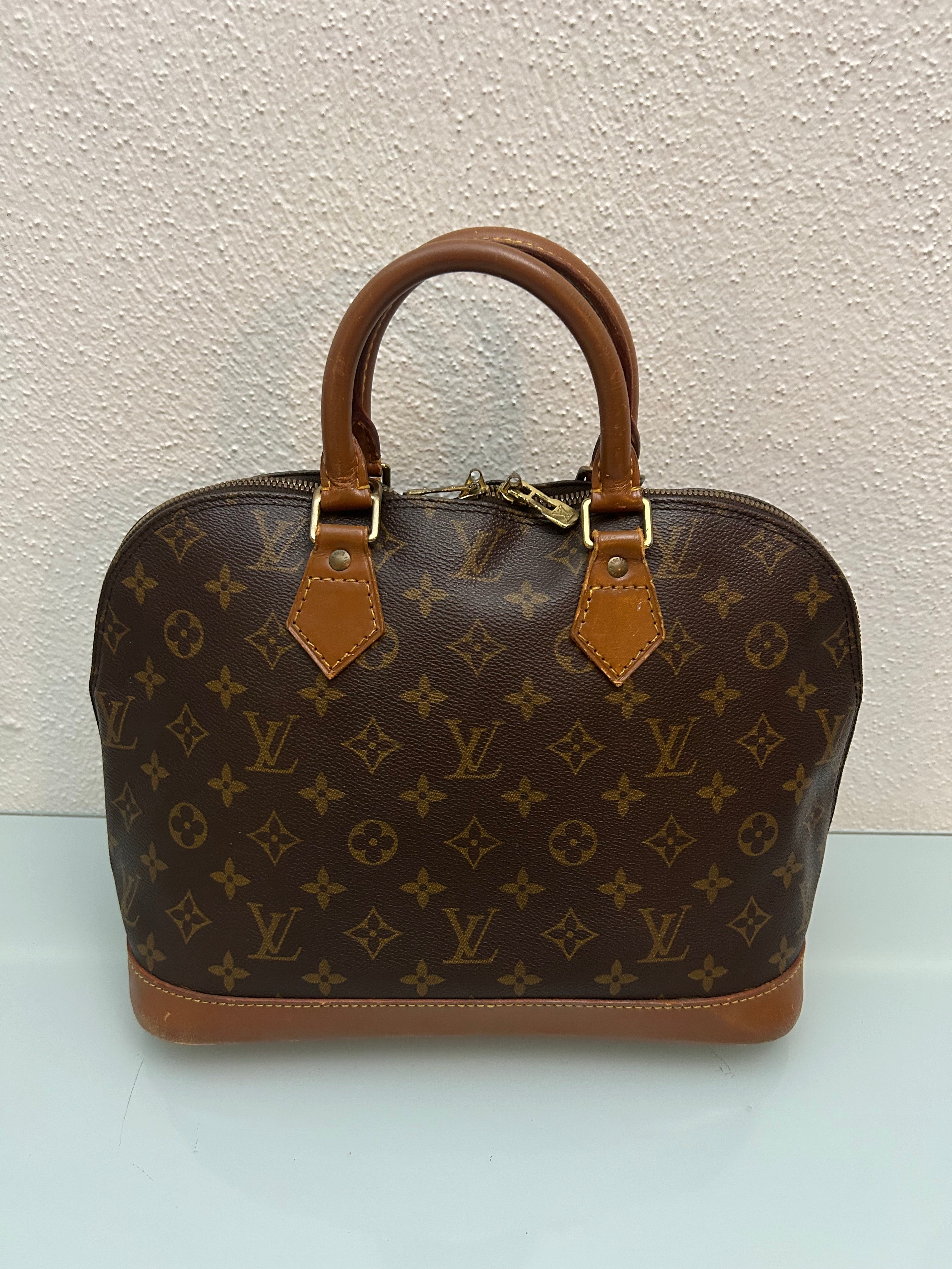 Louis Vuitton Alma