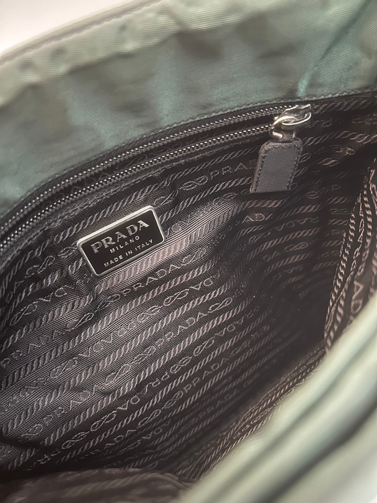 Prada Armygrøn Skuldertaske