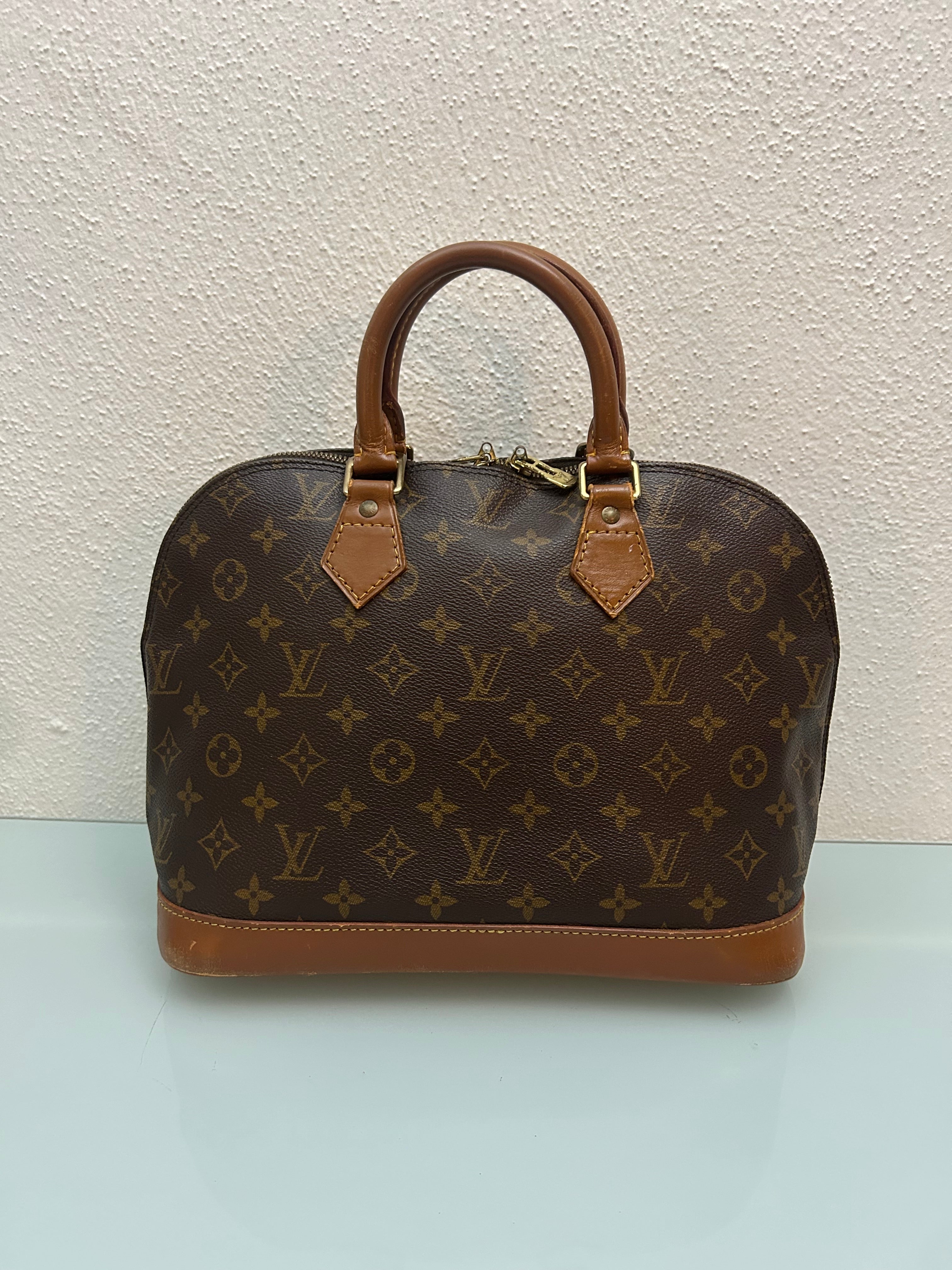 Louis Vuitton Alma
