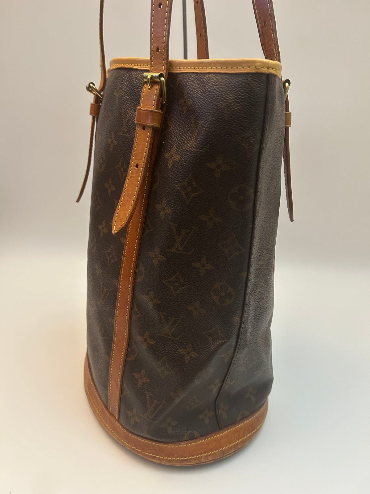 Louis Vuitton Marais Bucket