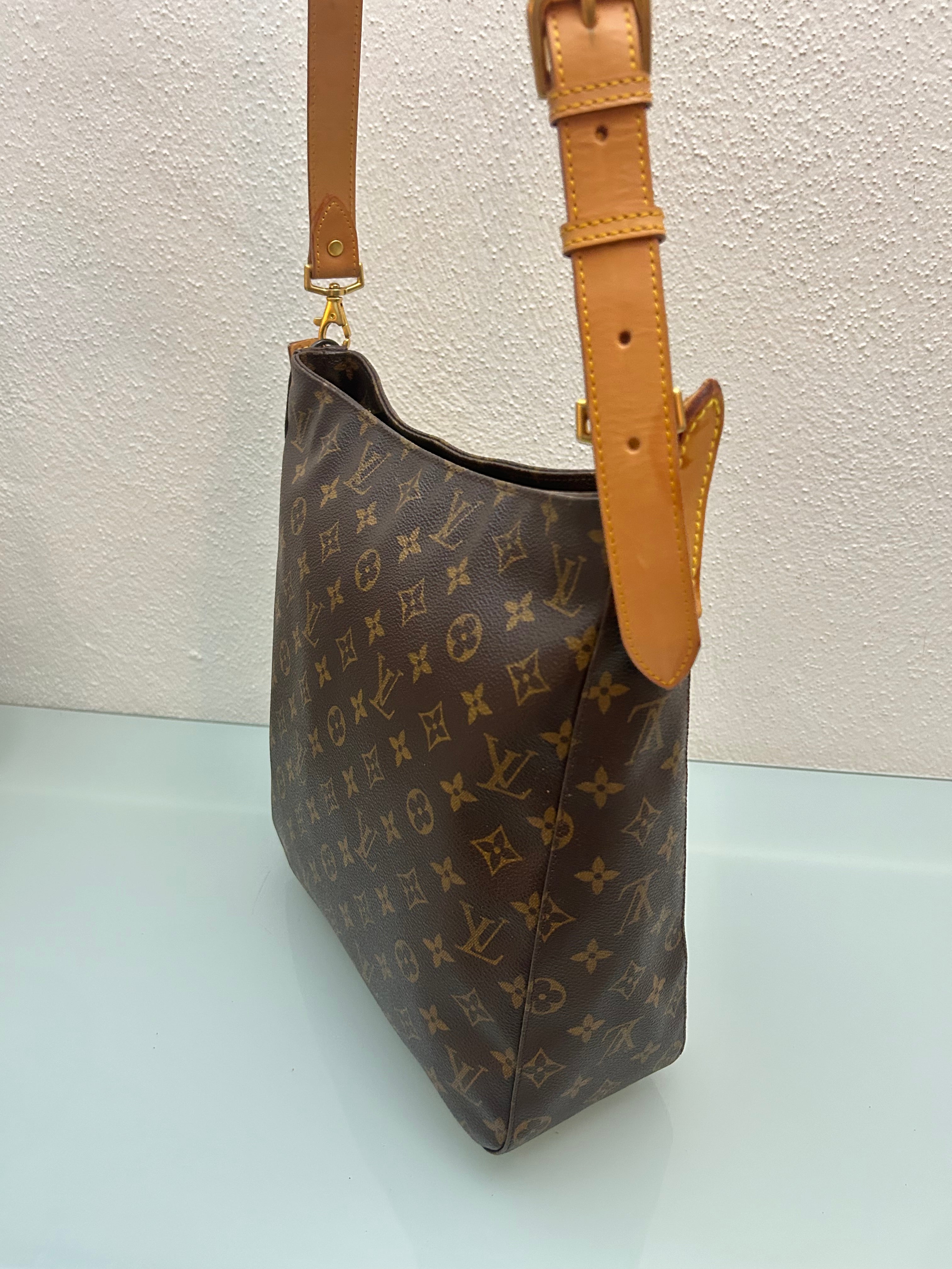 Louis Vuitton Looping