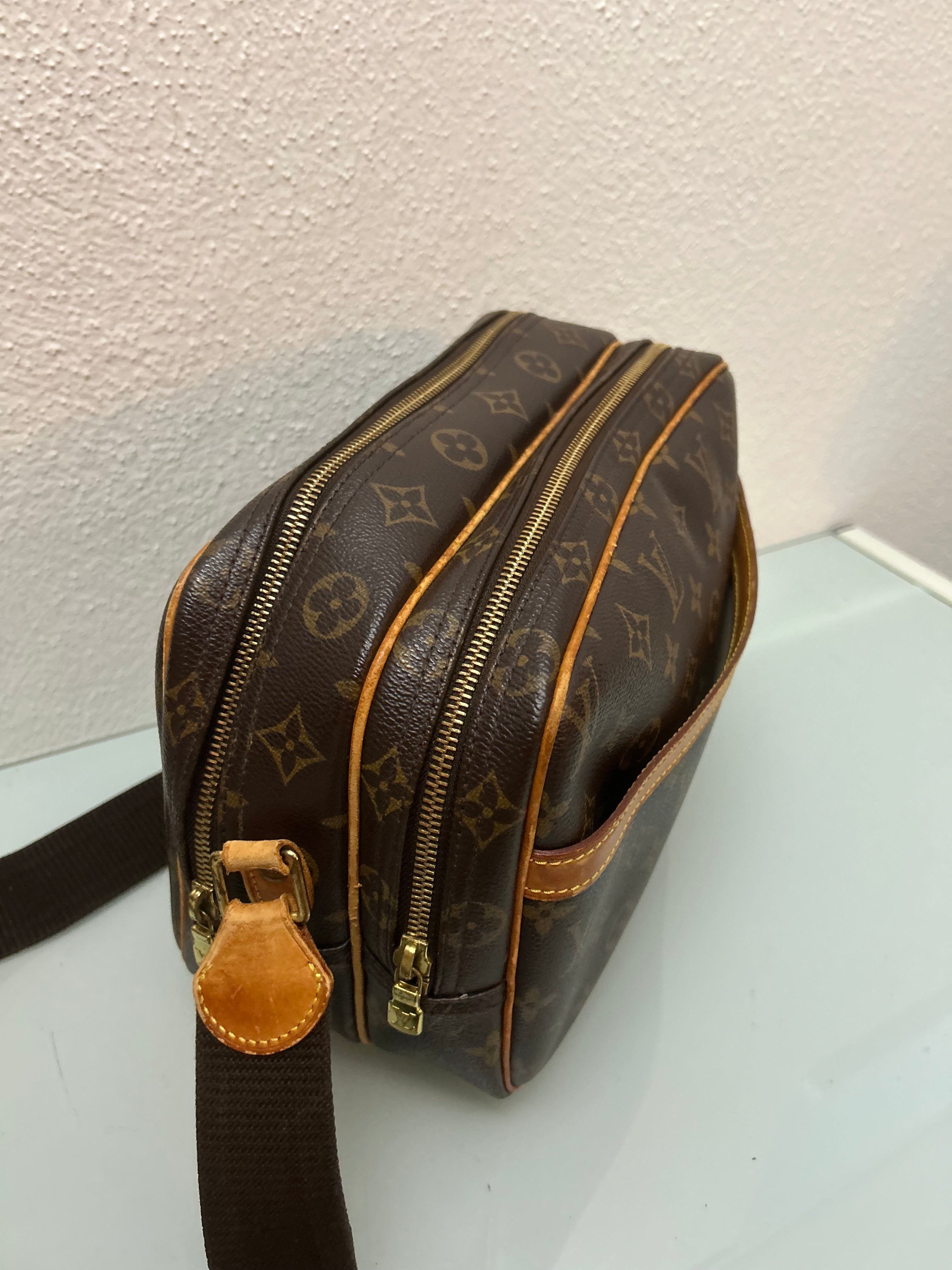 Louis Vuitton Reporter MM