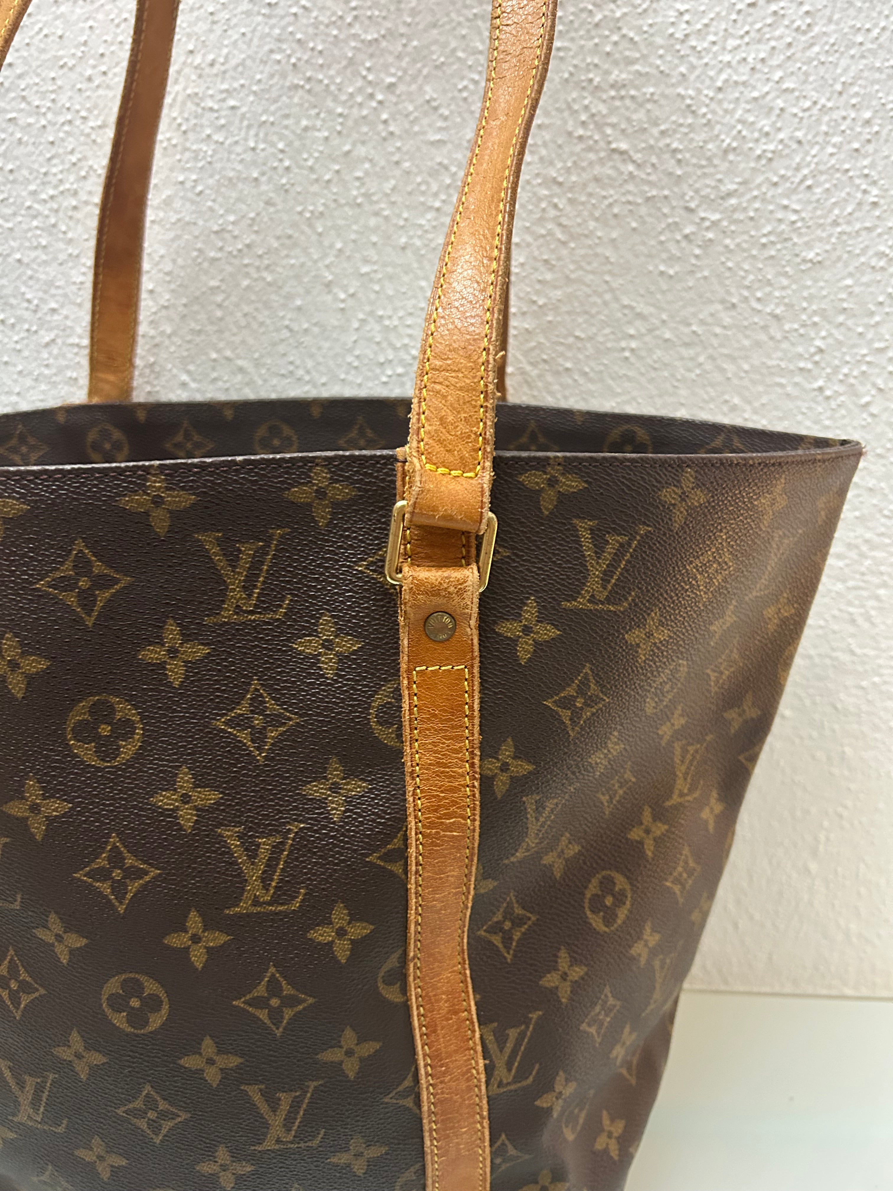 Louis Vuitton Shopper