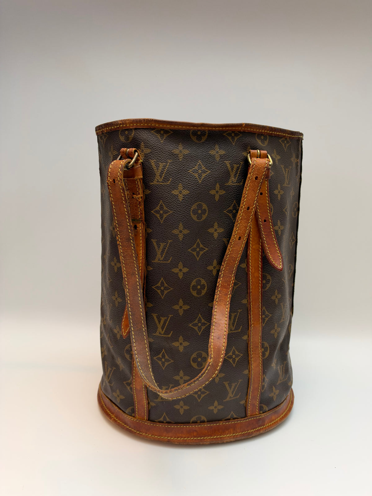 Louis Vuitton Marais