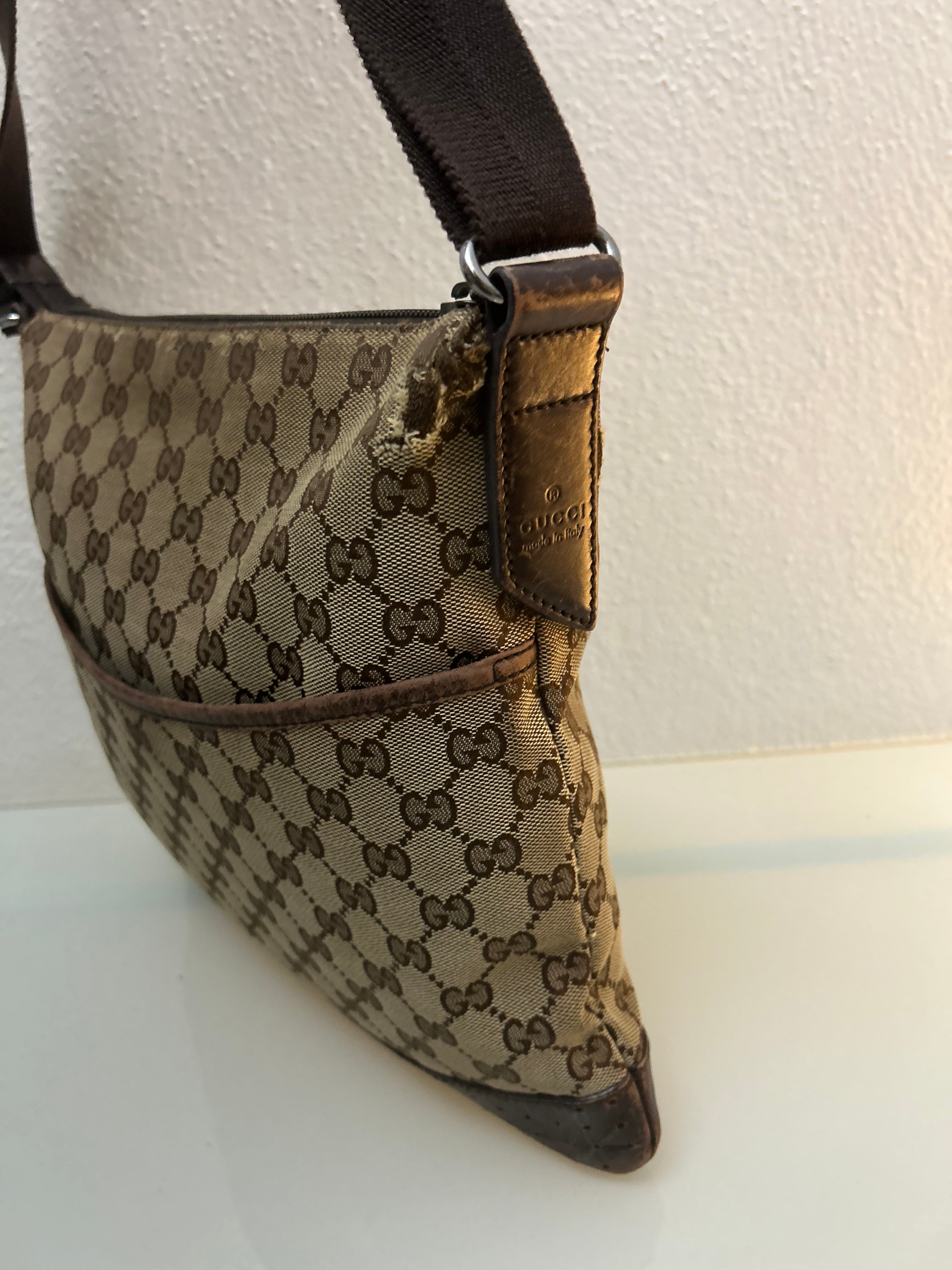 Gucci Messenger