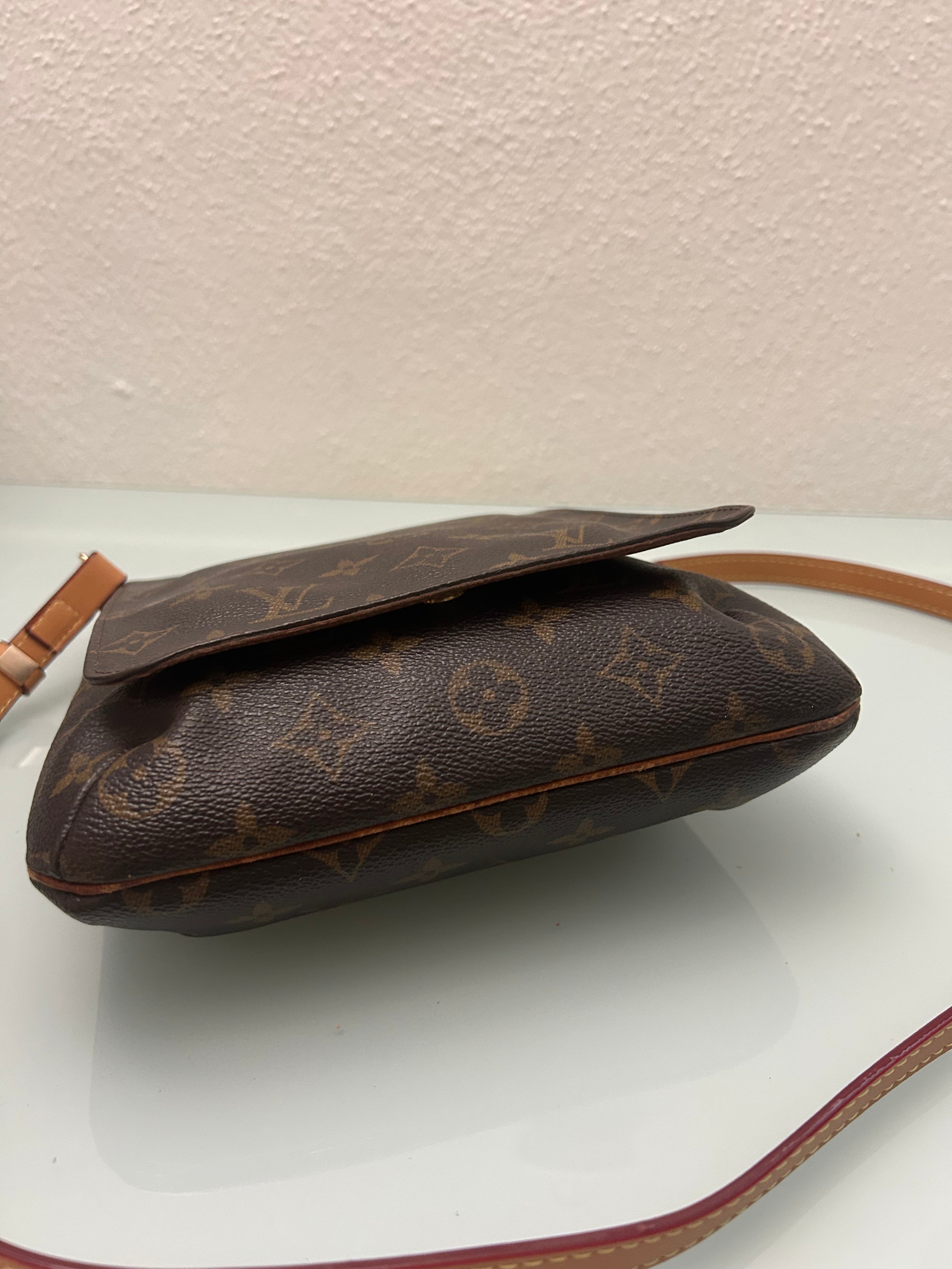 Louis Vuitton Crossbody
