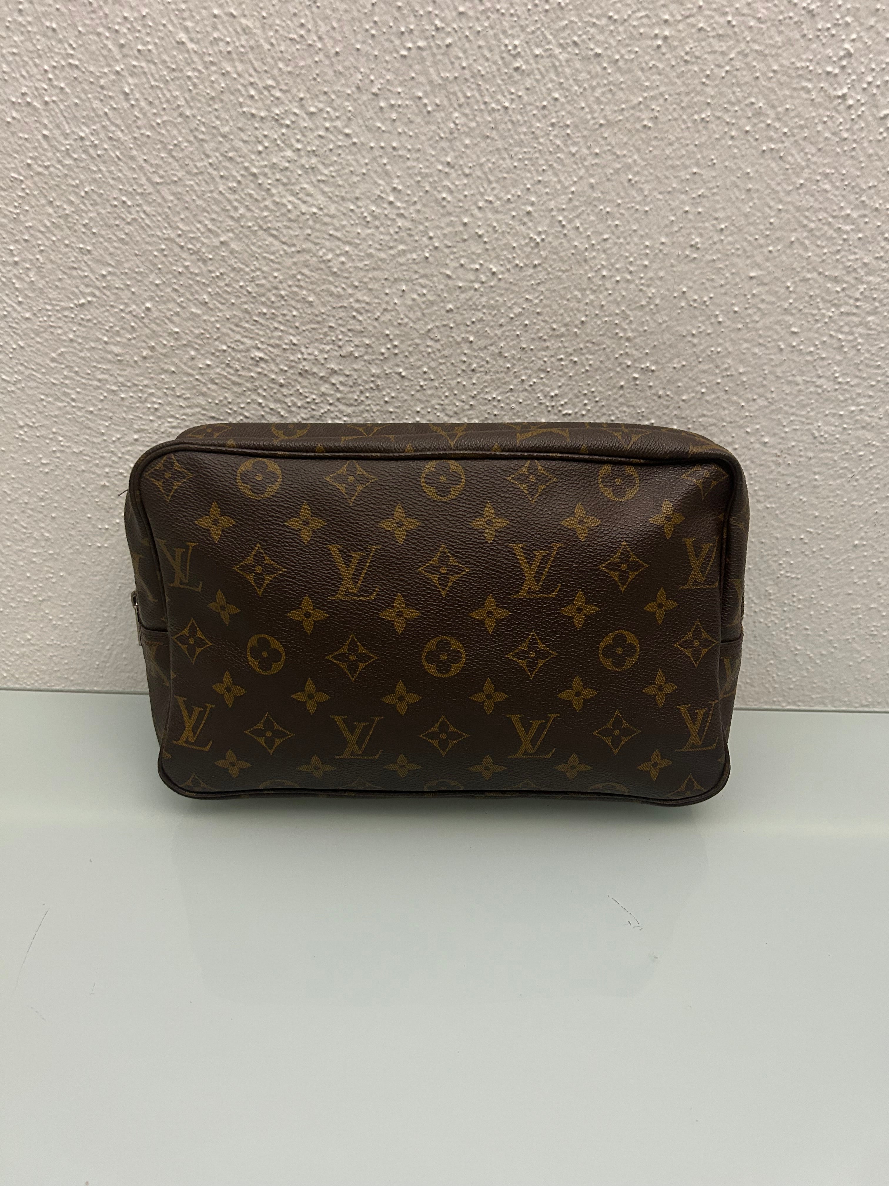 Louis Vuitton Clutch