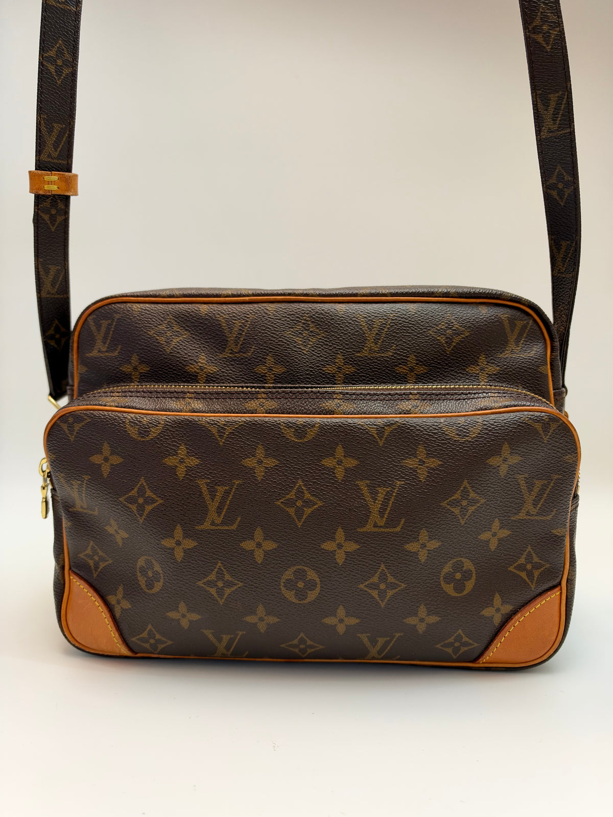 Louis Vuitton Nile