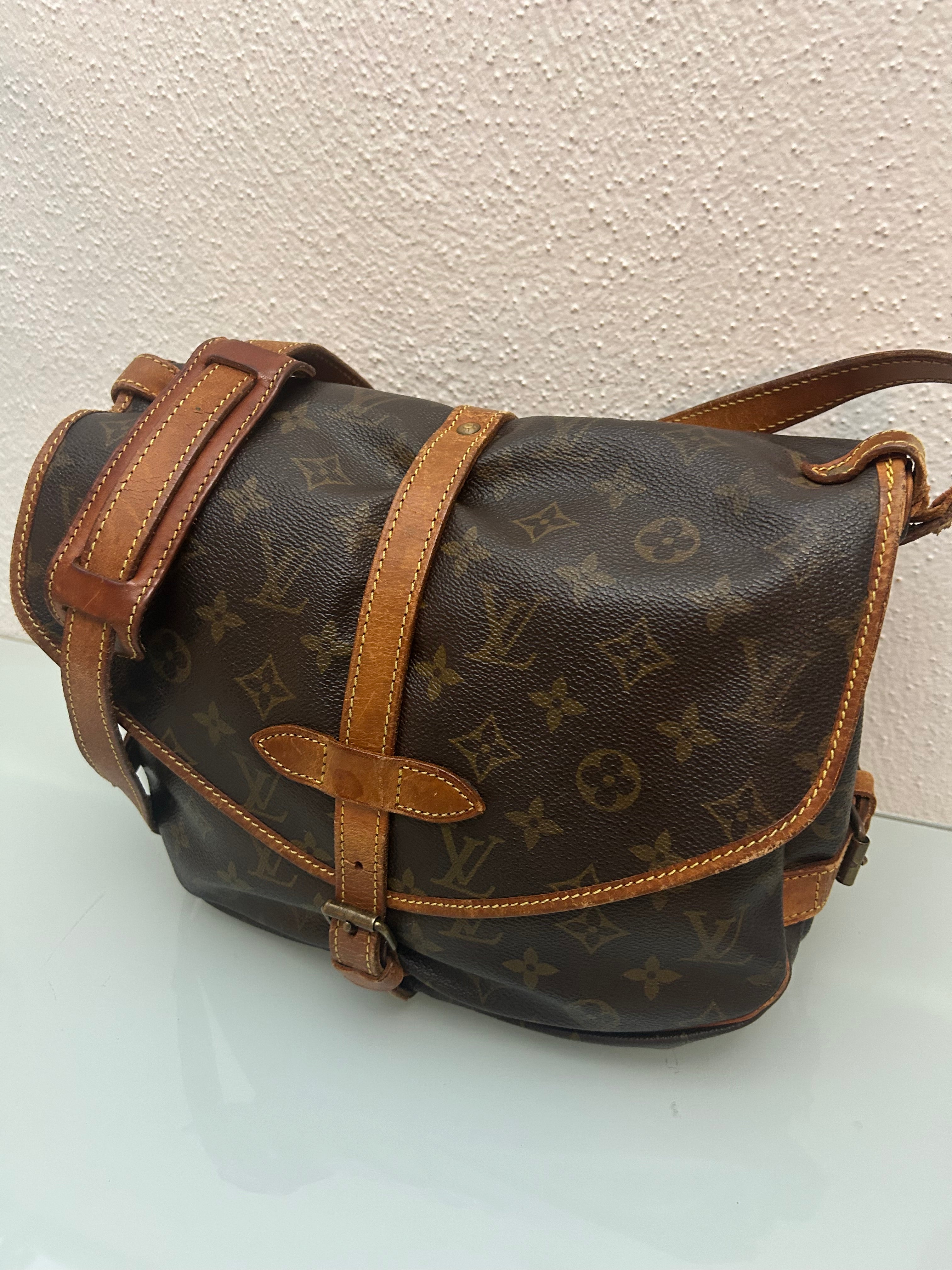 Louis Vuitton Saumur PM