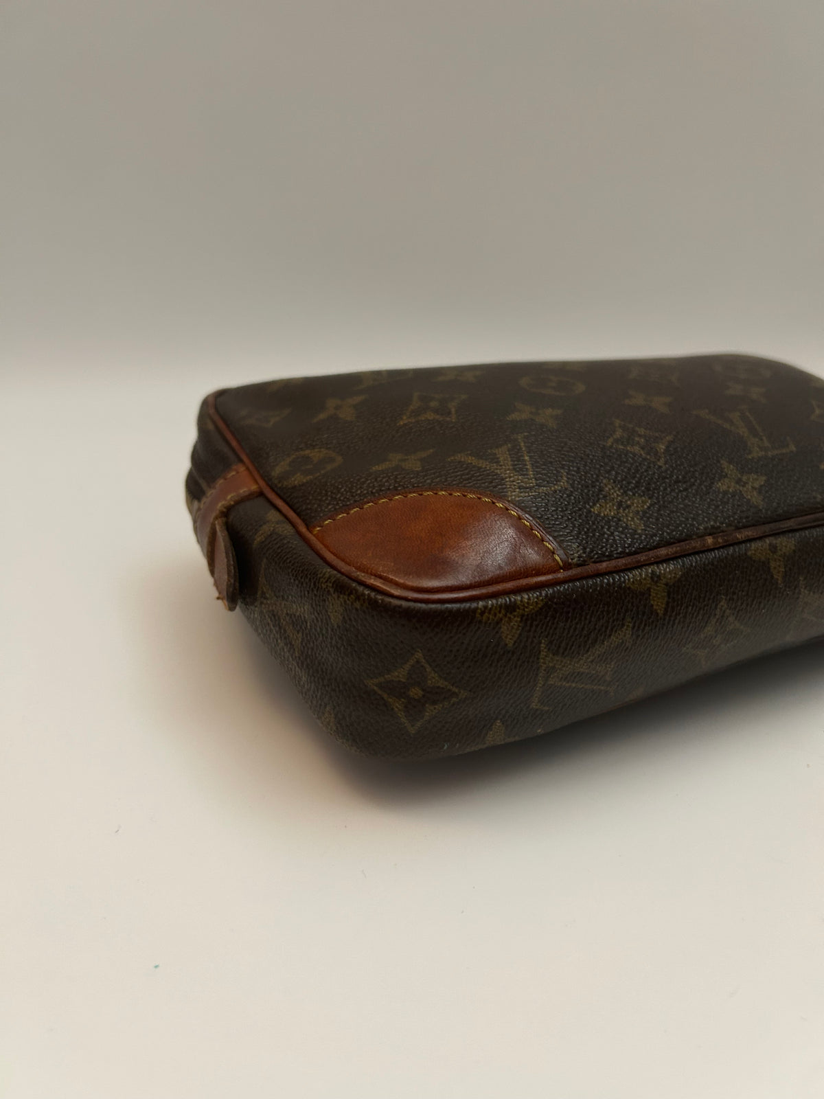 Louis Vuitton Clutch