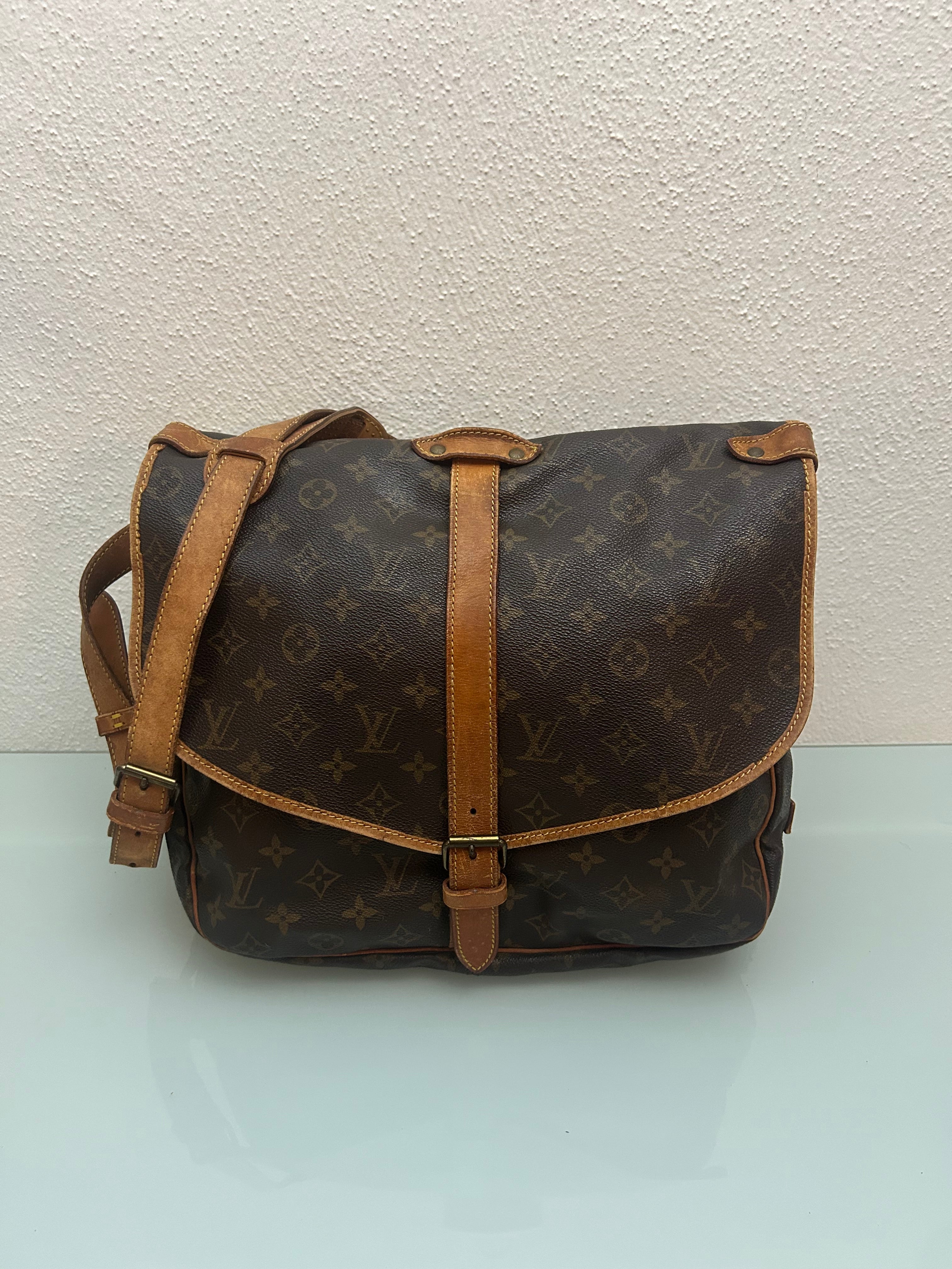 Louis Vuitton Saumur