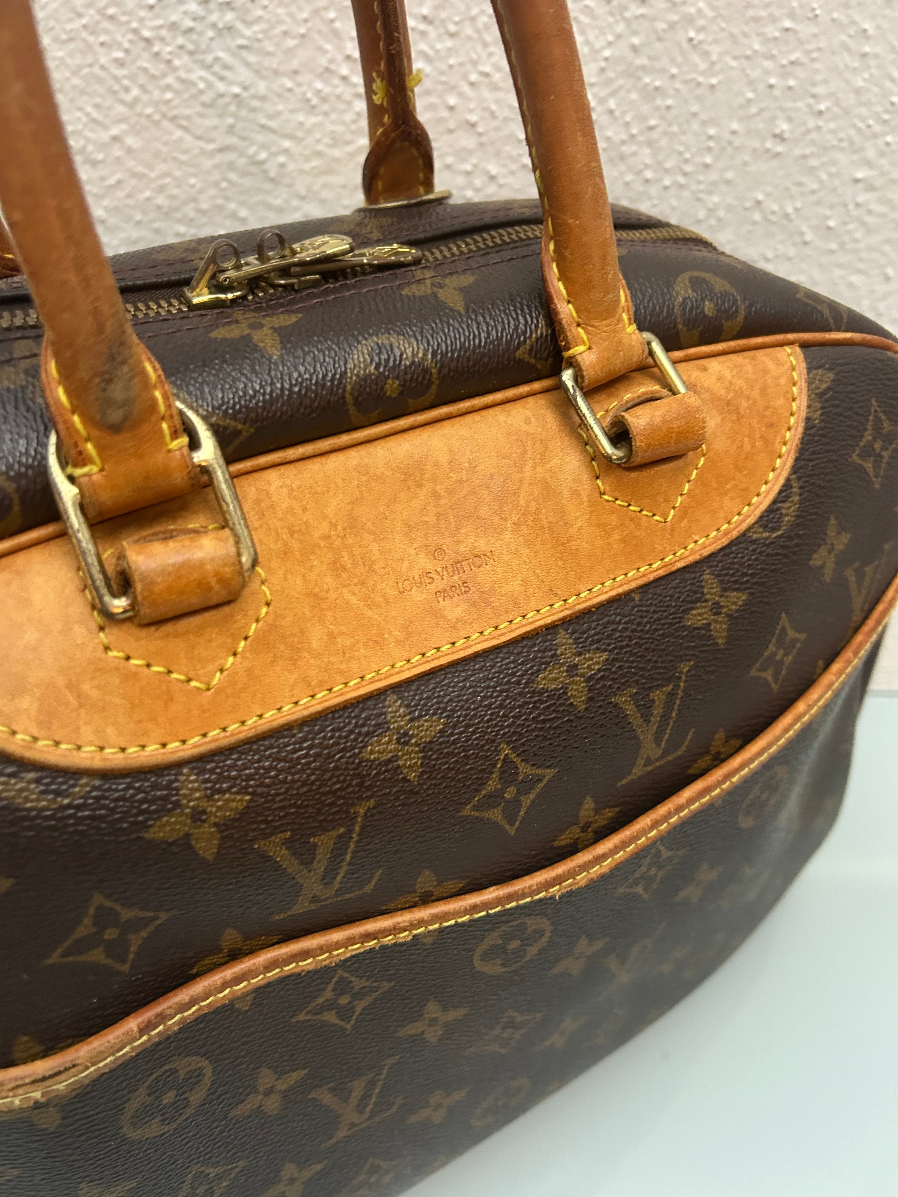 Louis Vuitton Deaudville
