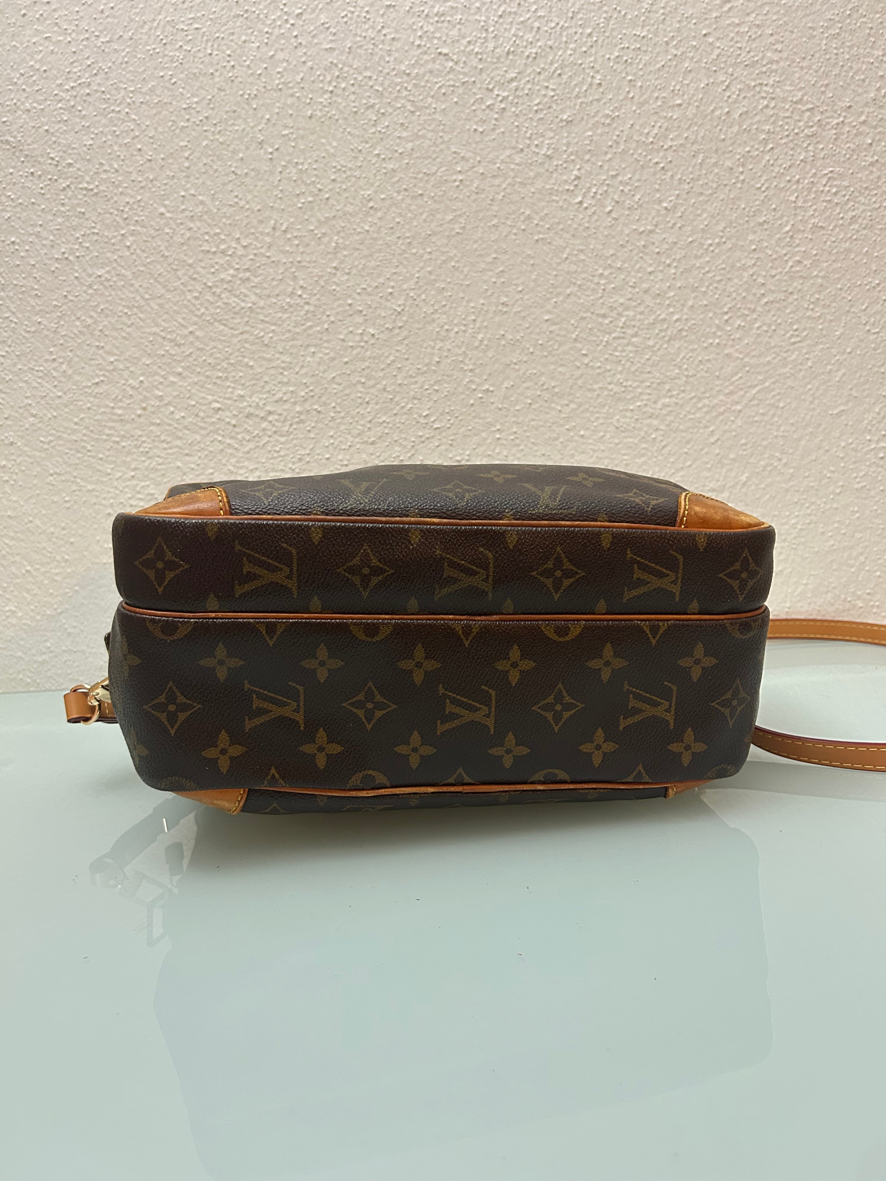 Louis Vuitton Nile
