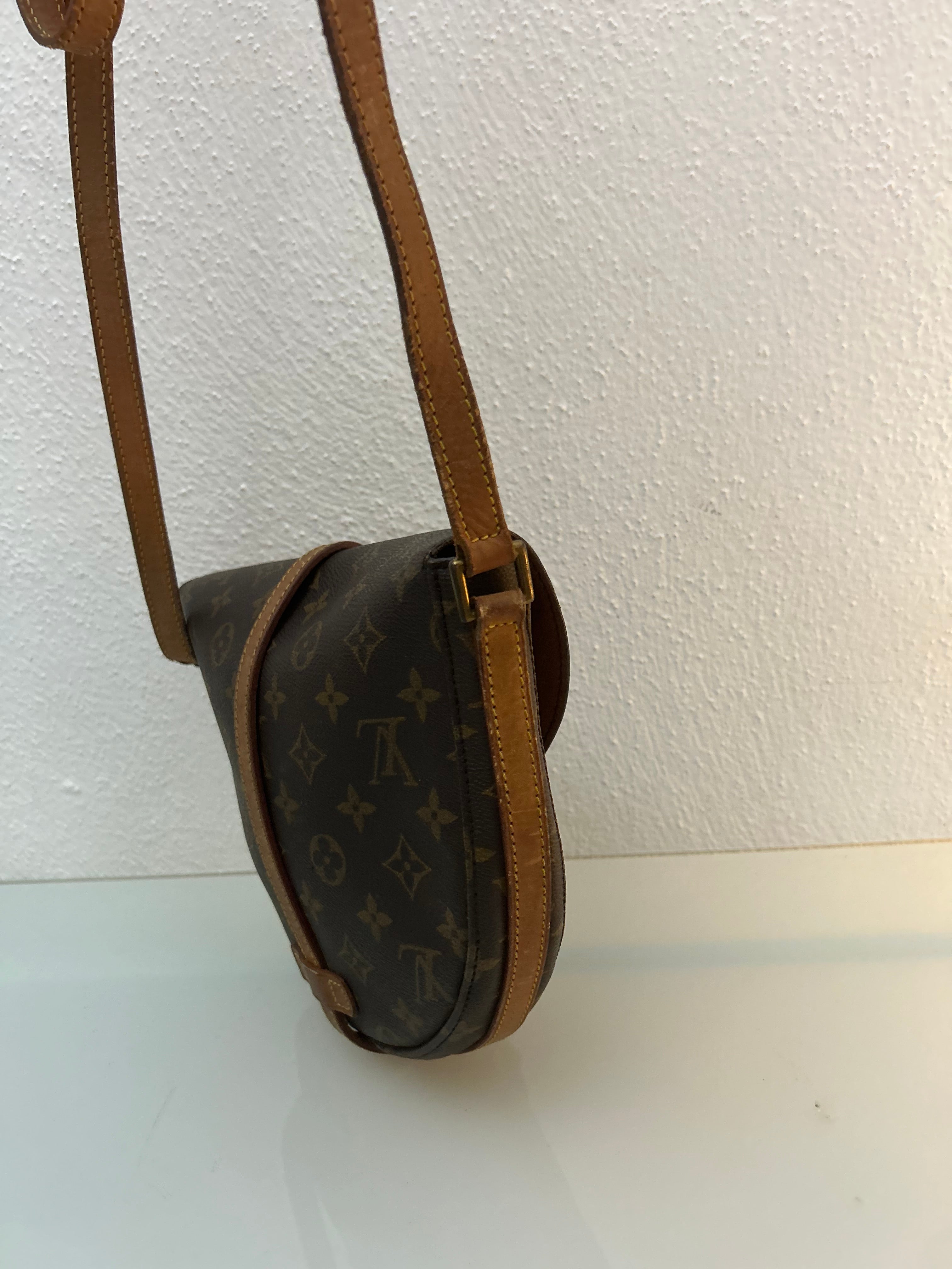 Louis Vuitton Chantilly