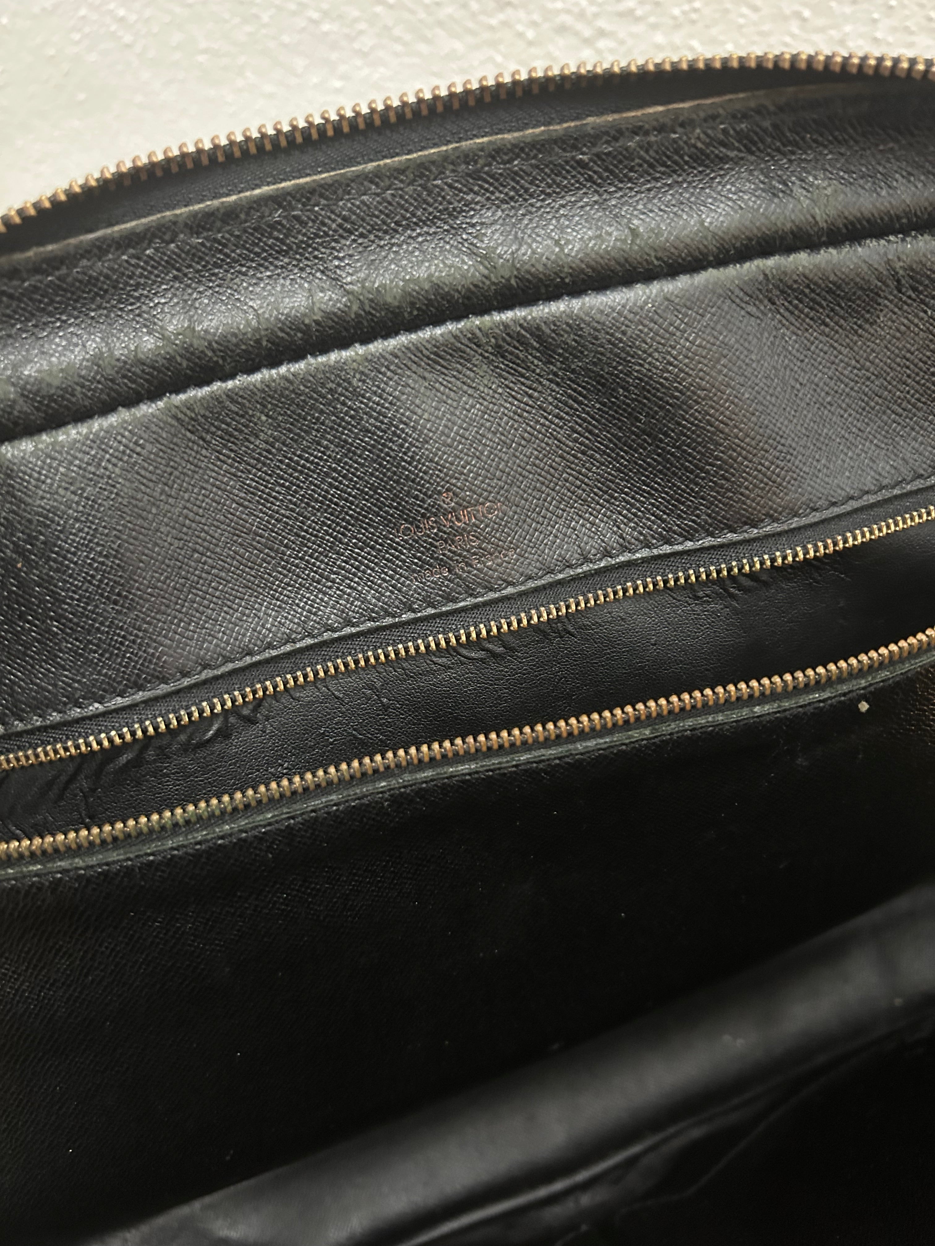 Louis Vuitton Epi Porte Document