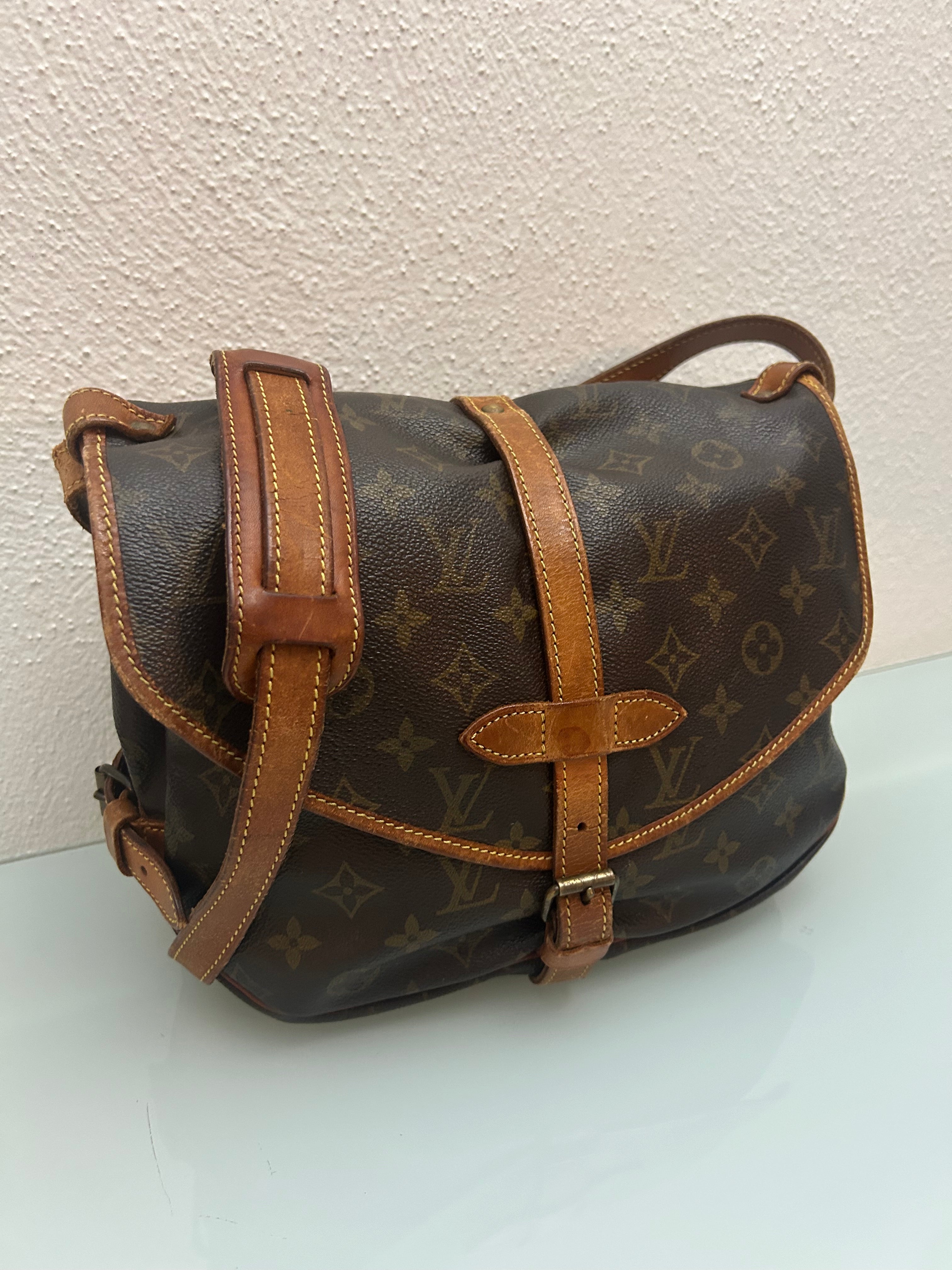Louis Vuitton Saumur PM