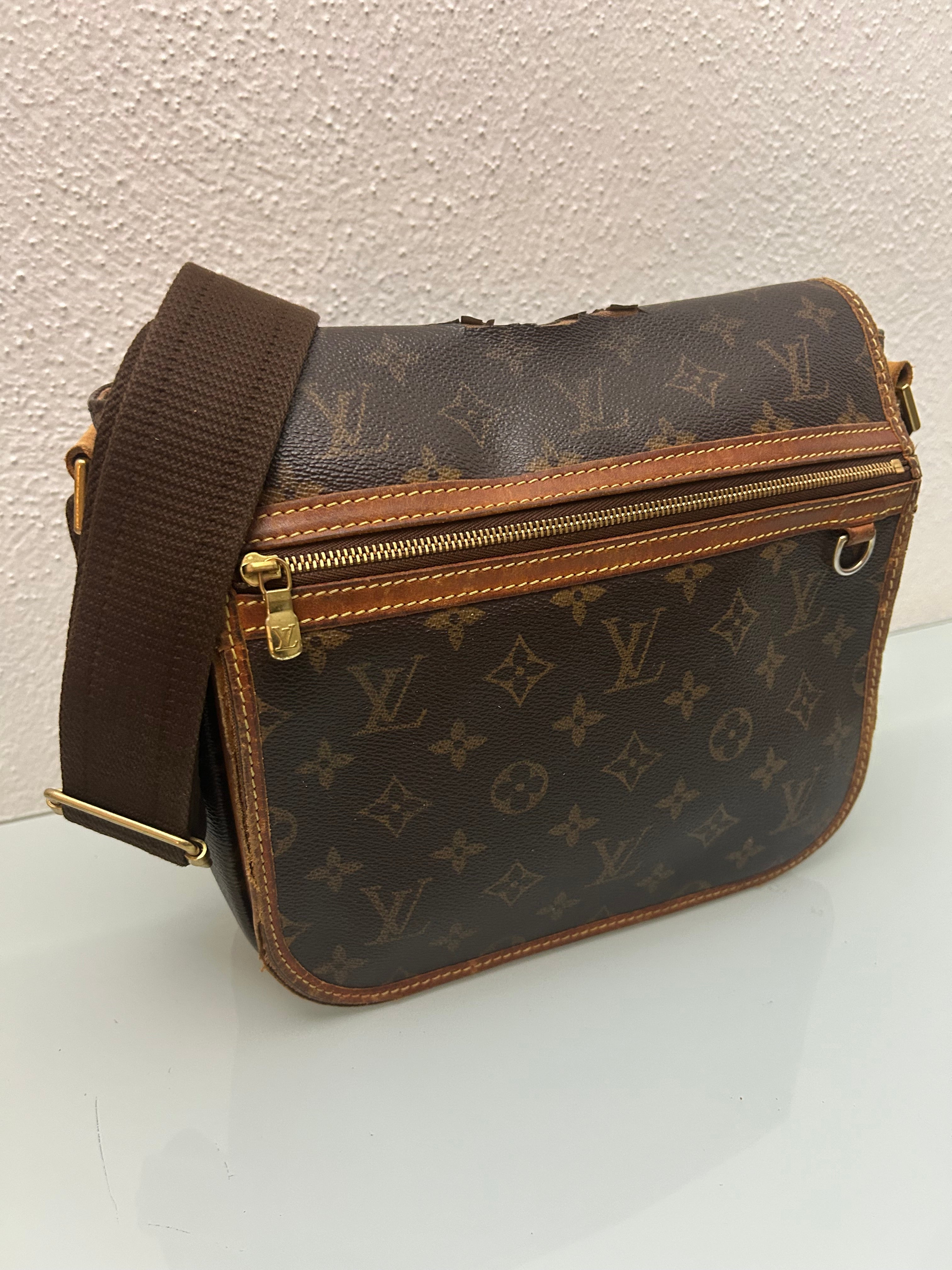 Louis Vuitton Bosphore