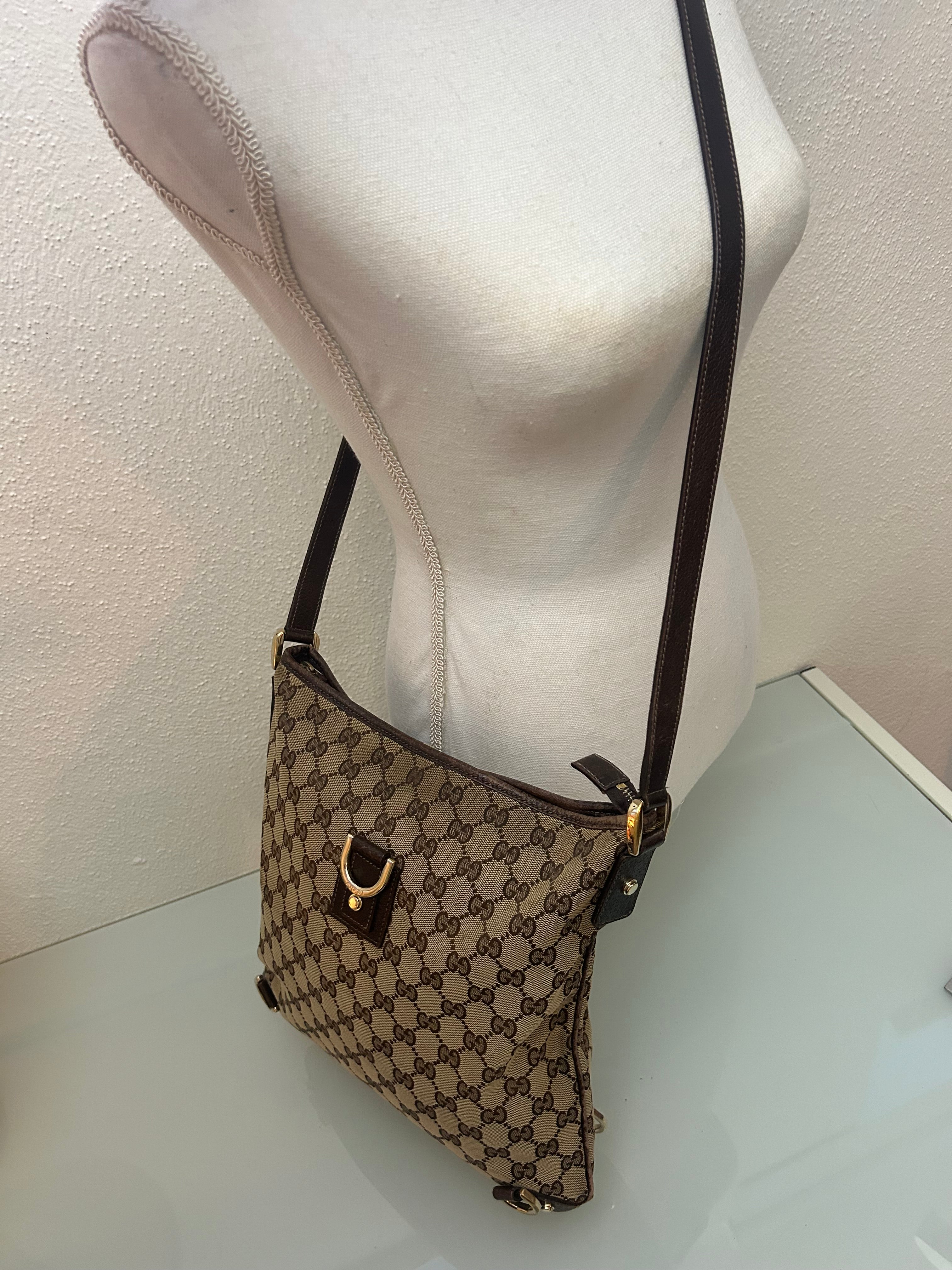 Gucci Messenger