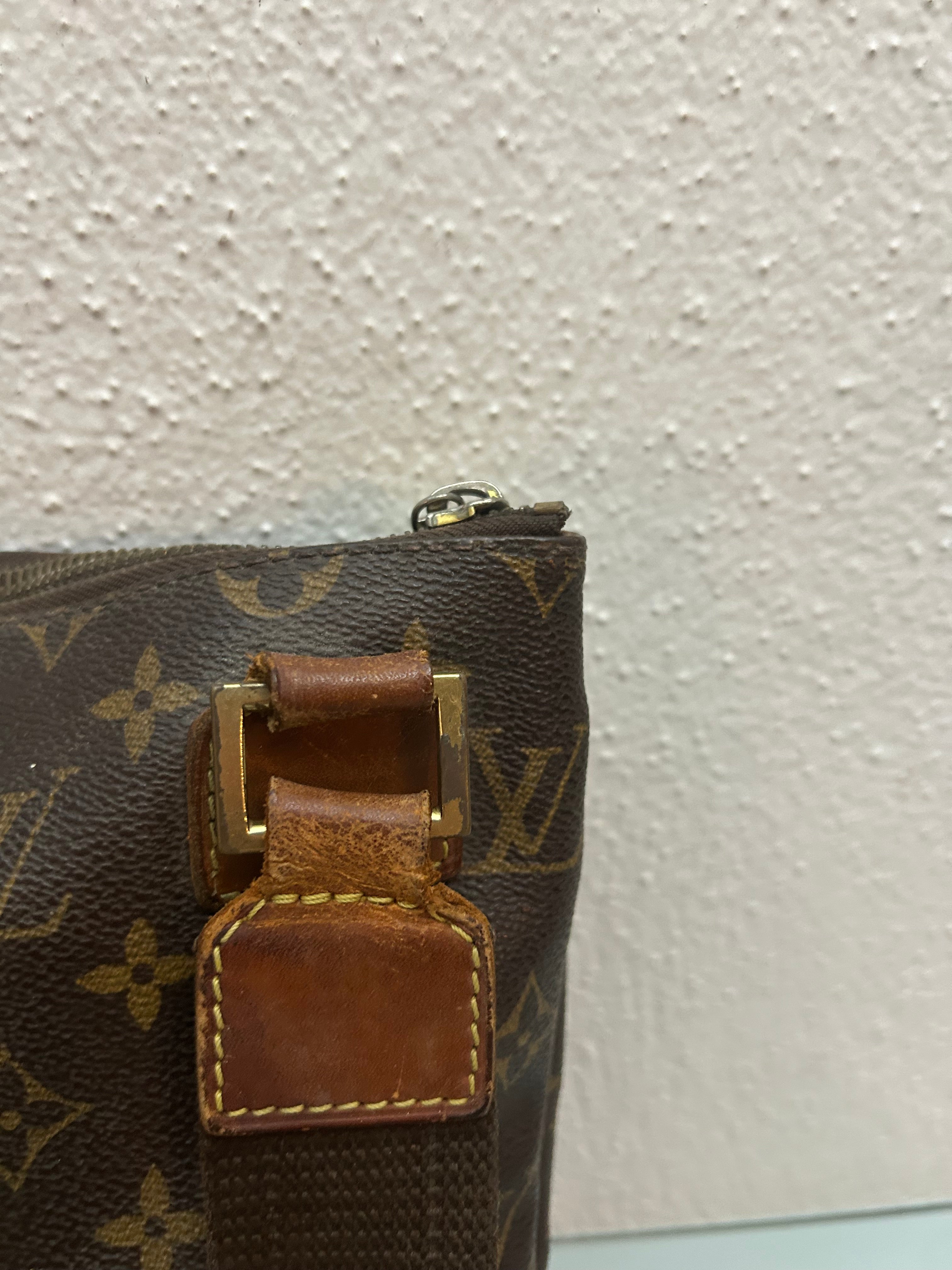 Louis Vuitton Crossbody