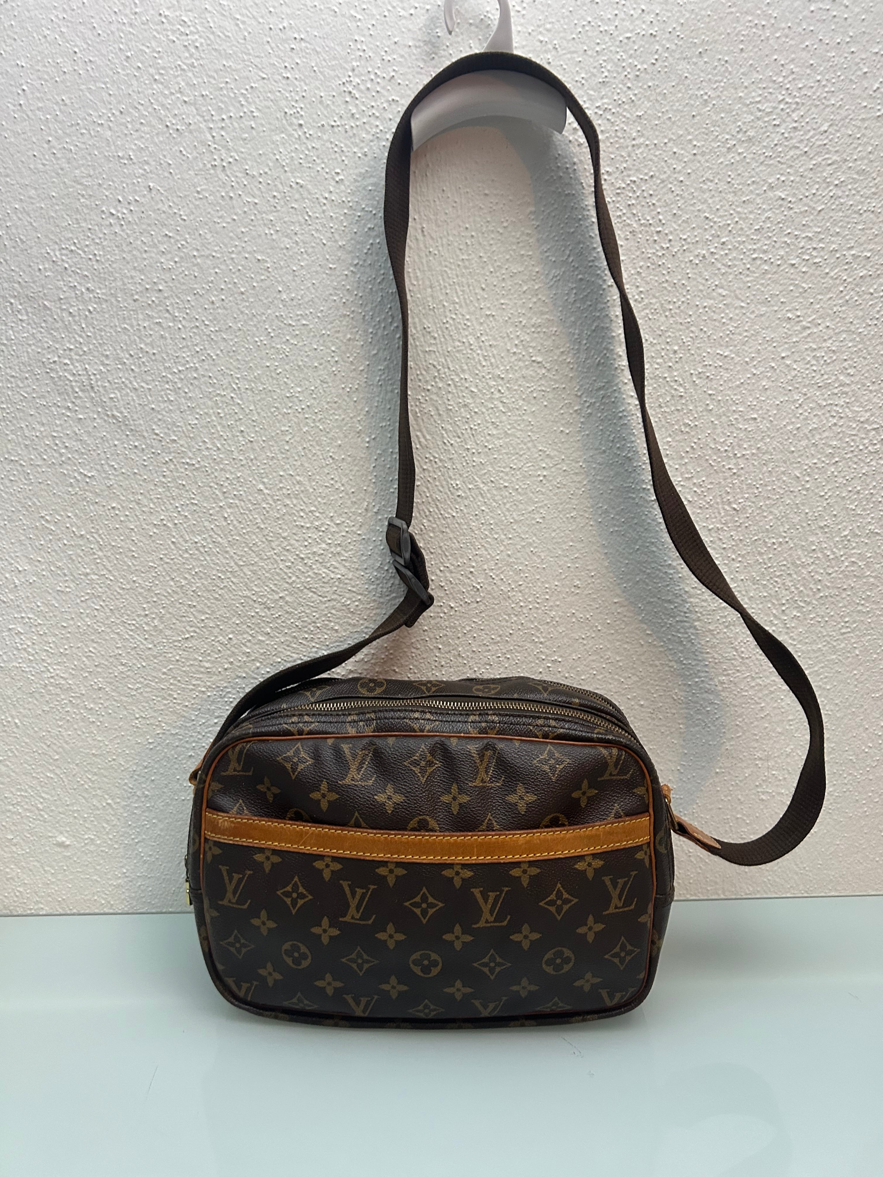 Louis Vuitton Reporter
