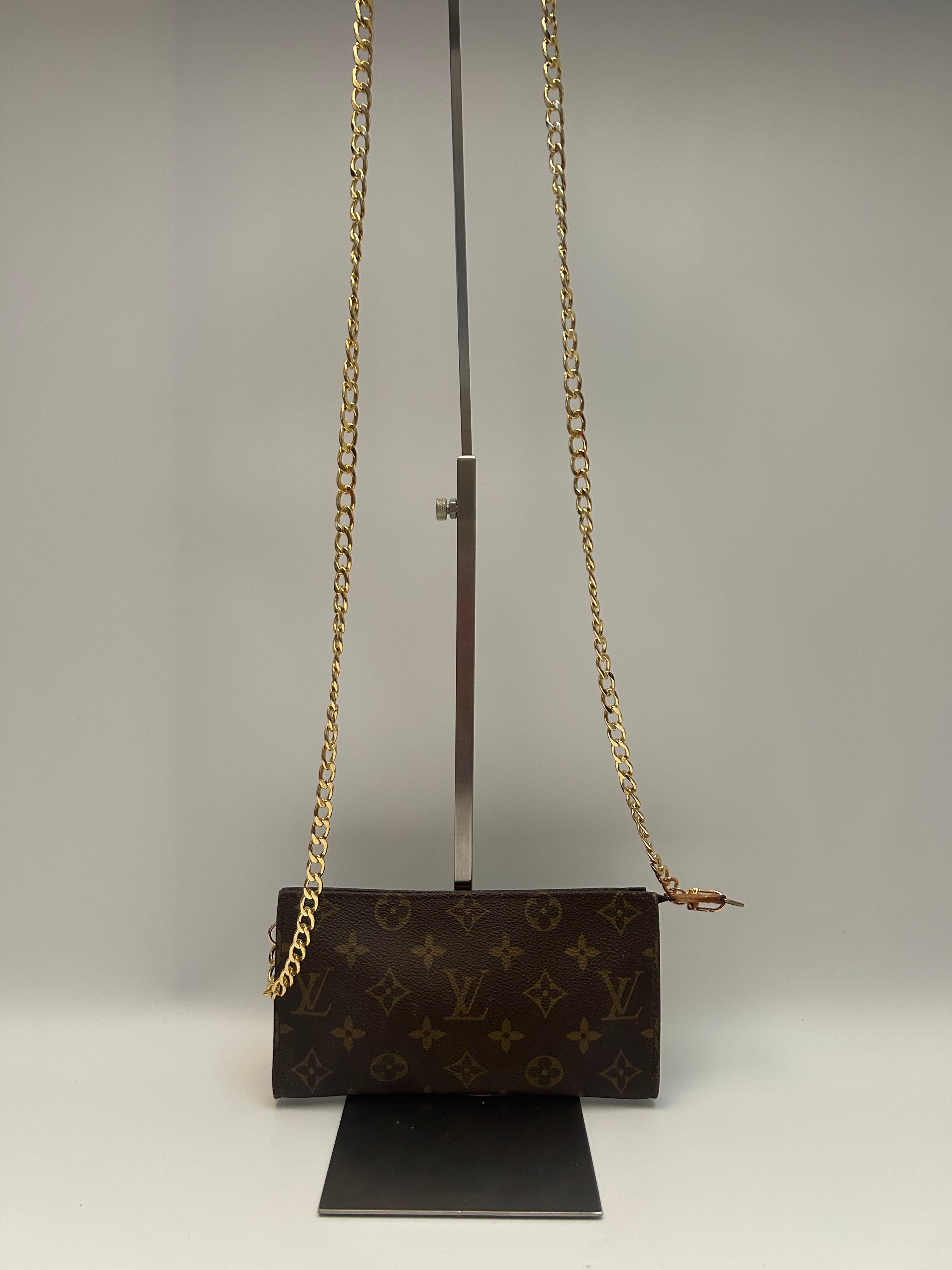 Louis Vuitton Pochette
