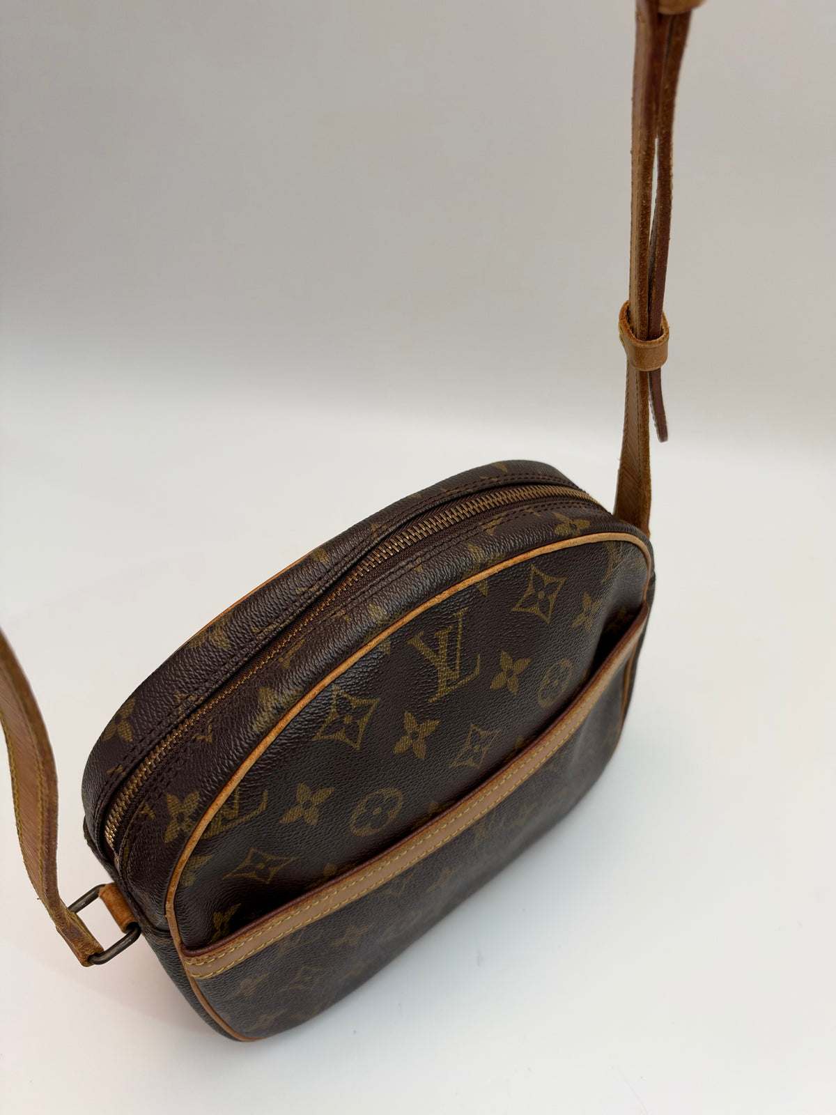 Louis Vuitton Senlis