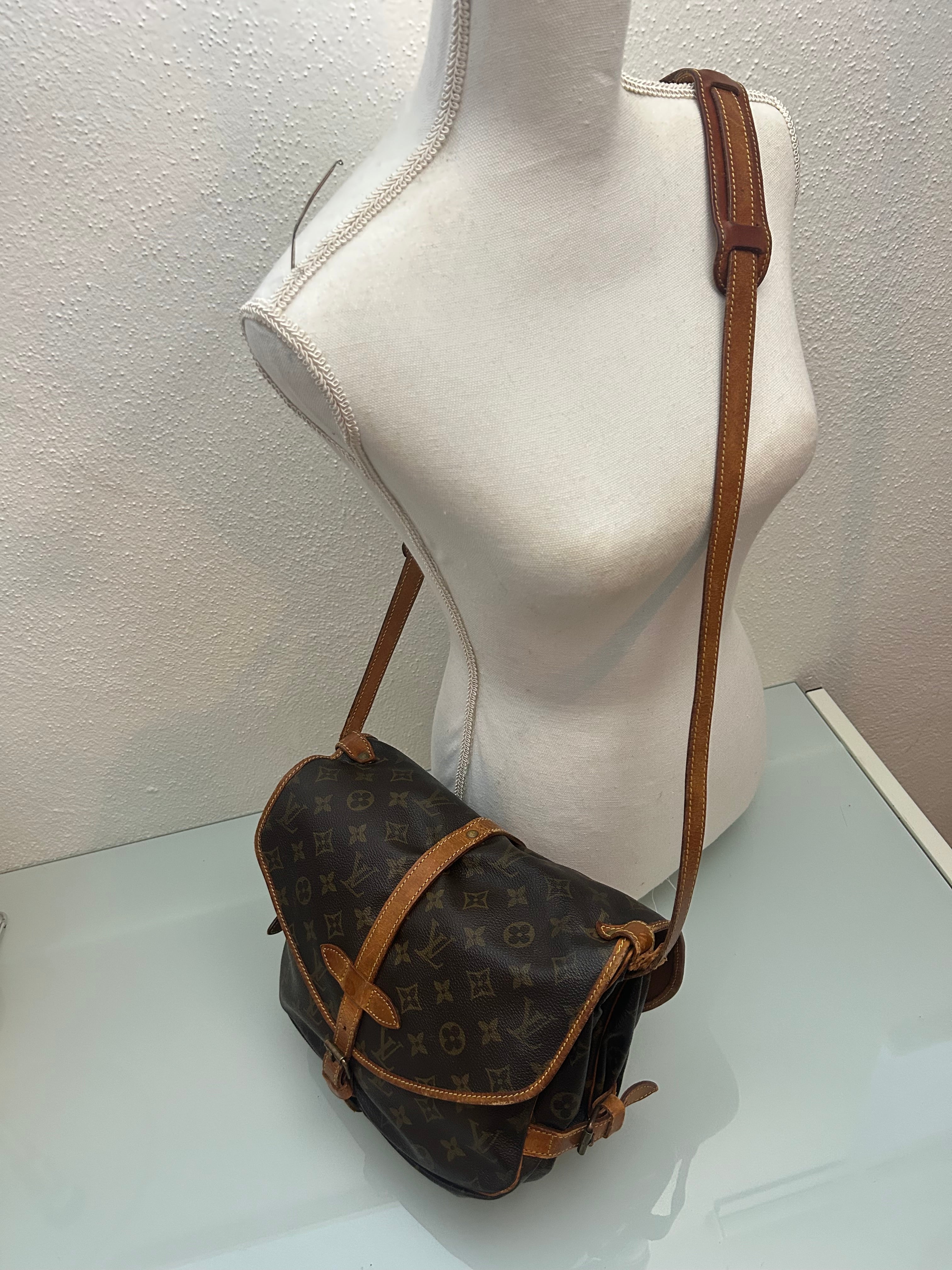 Louis Vuitton Saumur PM